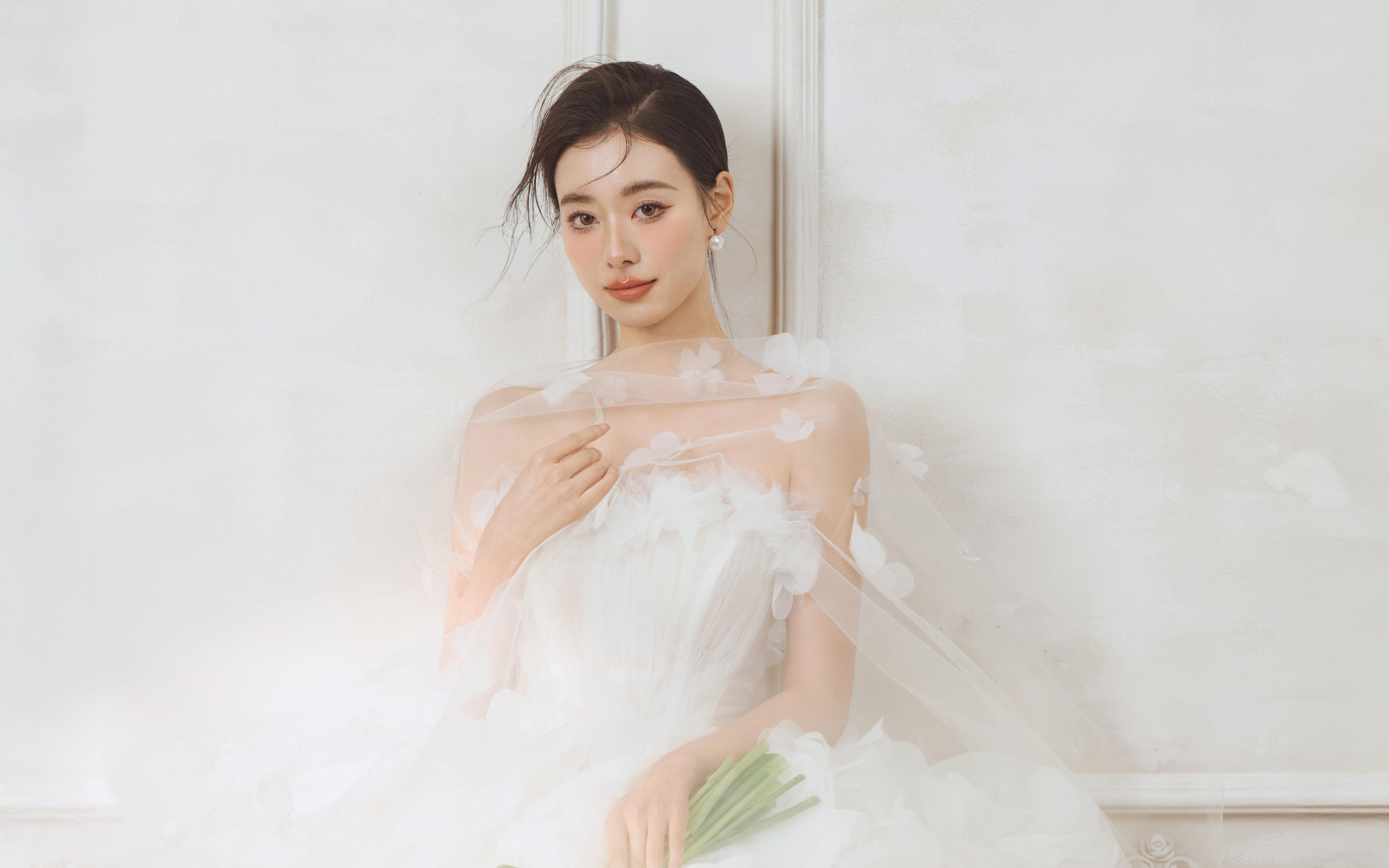 朵拉摄影|直击心灵✨光影与氛围感交织复古婚纱照