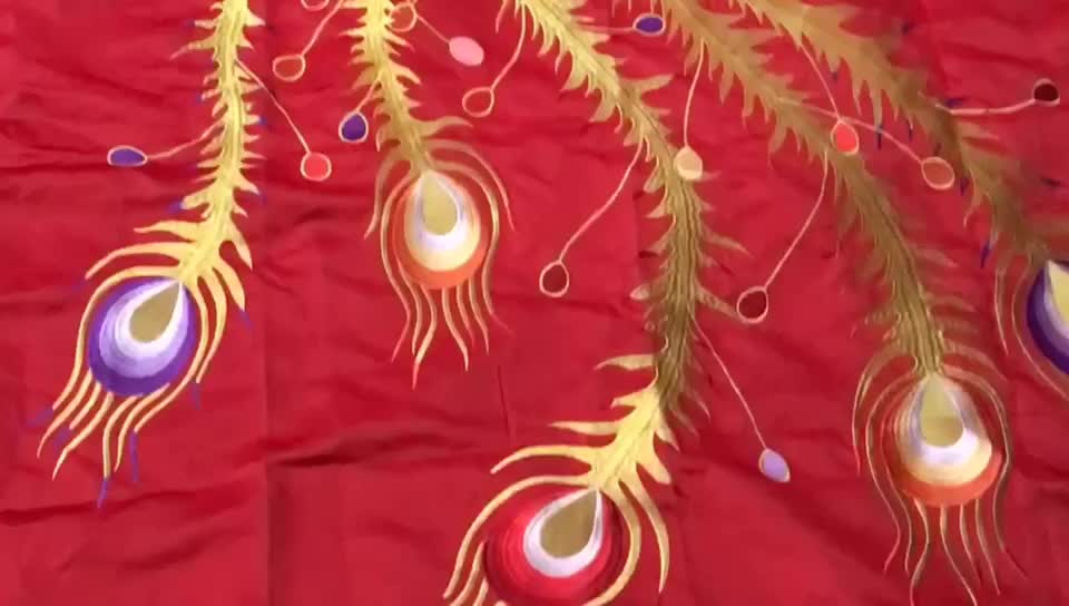 中式大气长拖尾秀禾龙凤褂，中式婚礼布场专用新娘跟