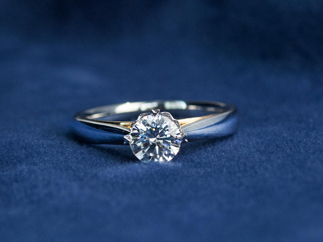 显大经典款结婚钻戒「爱莎」