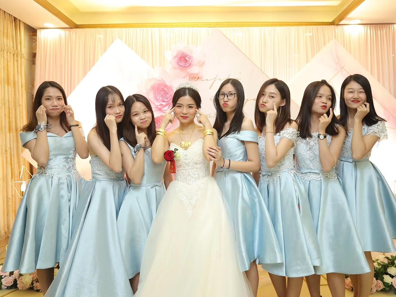 广佛清英半天白纱跟妆造型简约风送亲友妆