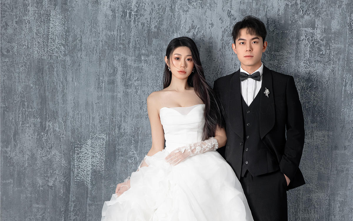 谁能扛住封面这组的 “松弛感暴击”！