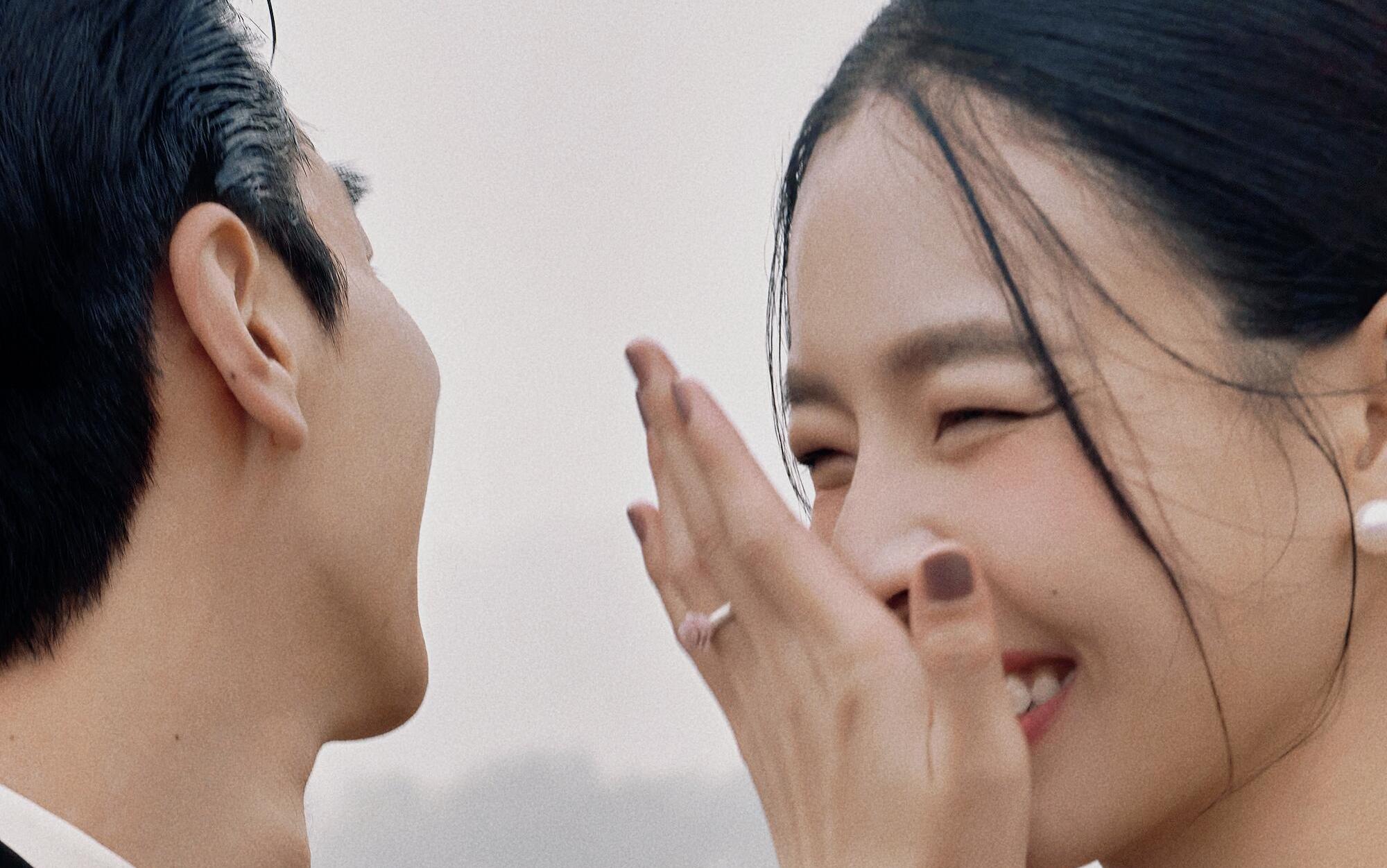 逃離城市拍婚紗照！山野里的浪漫會(huì)呼吸