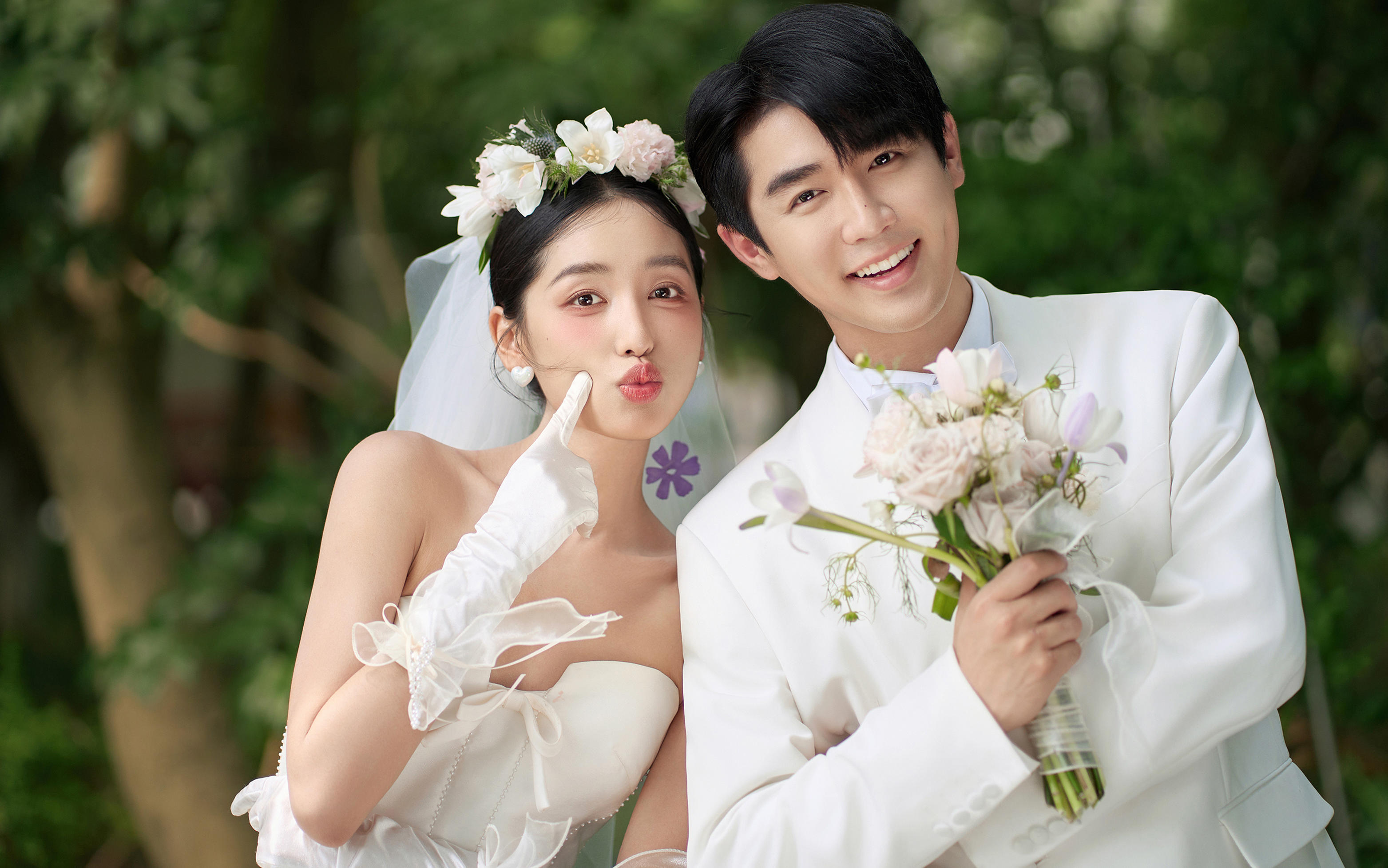 适合夏天拍的外景森系婚纱照 美美哒很出片！