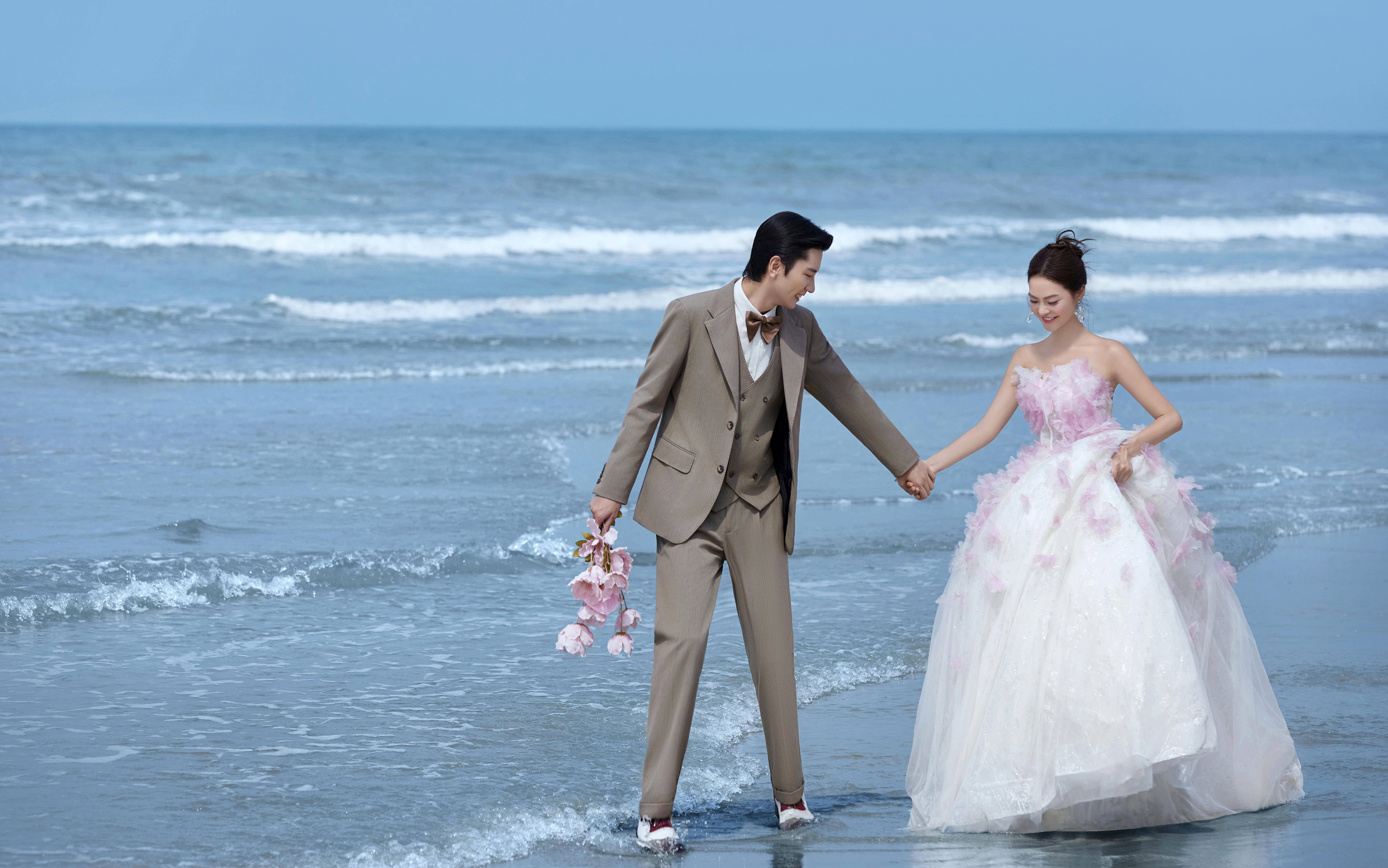 美到犯规 不出省也能拍海景婚纱照！