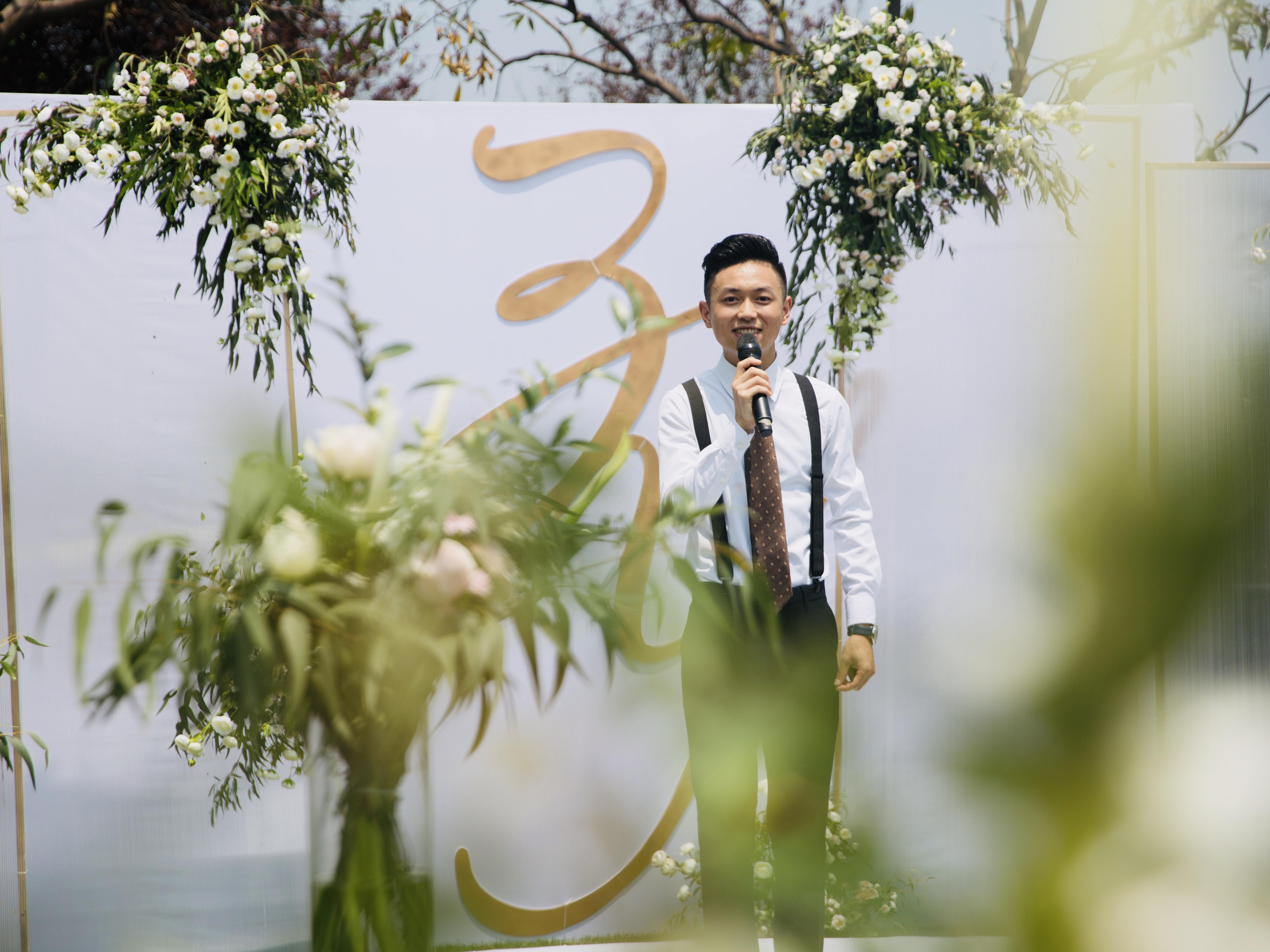 【人气超值】资深主持+流程策划+督导+音乐执行