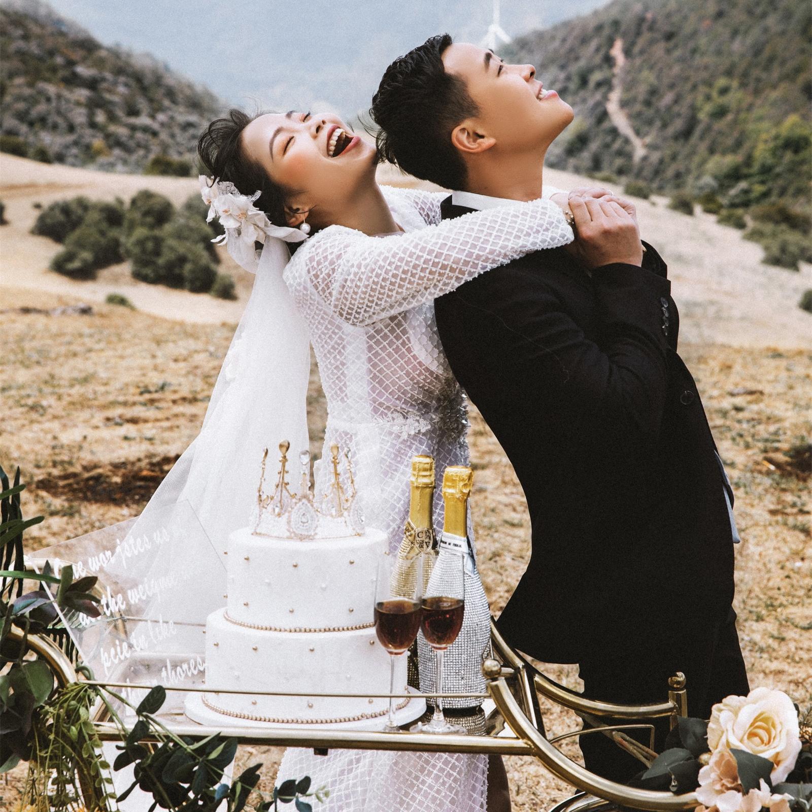小时髦婚纱照大理旅拍客片