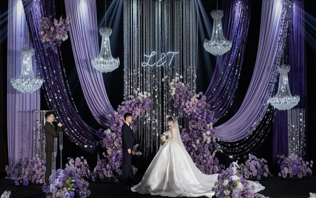 紫色婚礼现场
