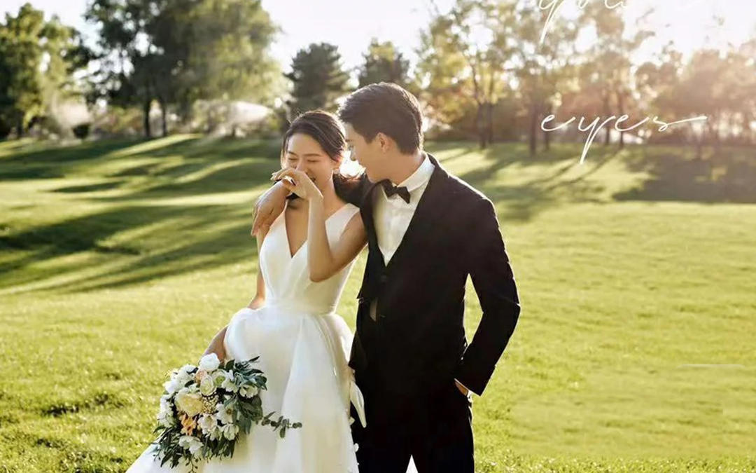 婚纱照/口碑金牌商家/预约即送全新婚纱