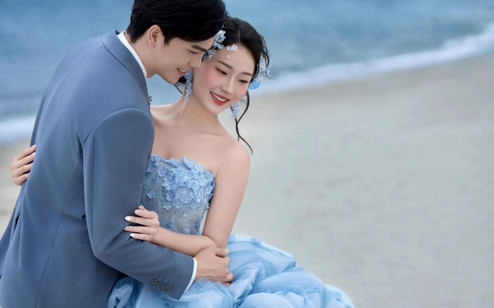 蓝色大海的传说🌊梦幻蓝花神婚纱照 