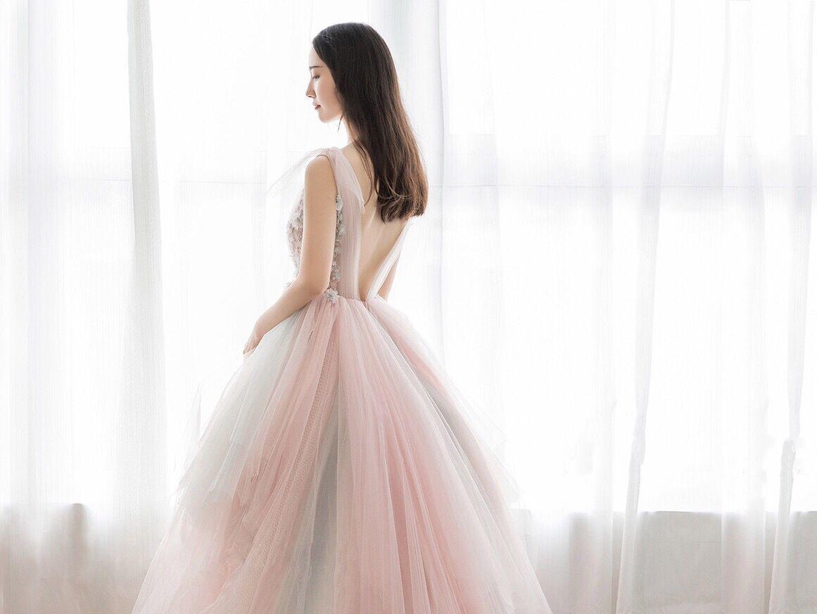 【彼爱爆款主推】秀禾+拖尾仪式纱+敬酒服+伴娘服