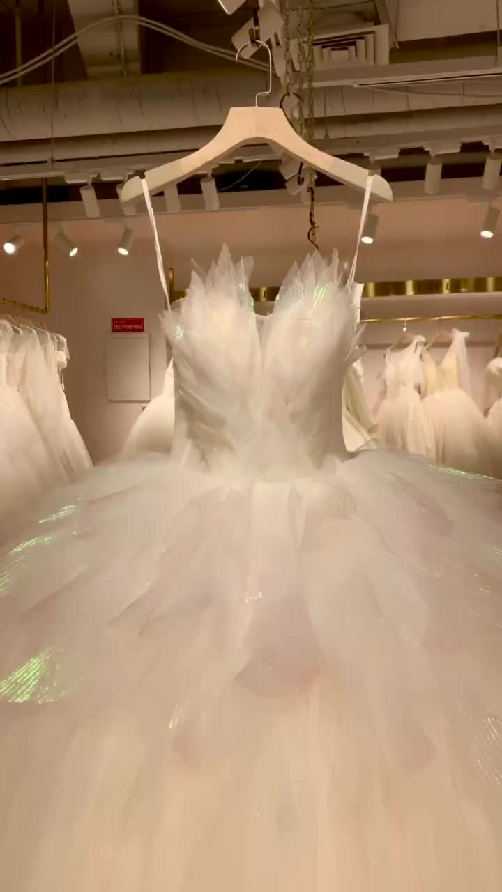 婚纱礼服跟妆超值特惠套餐