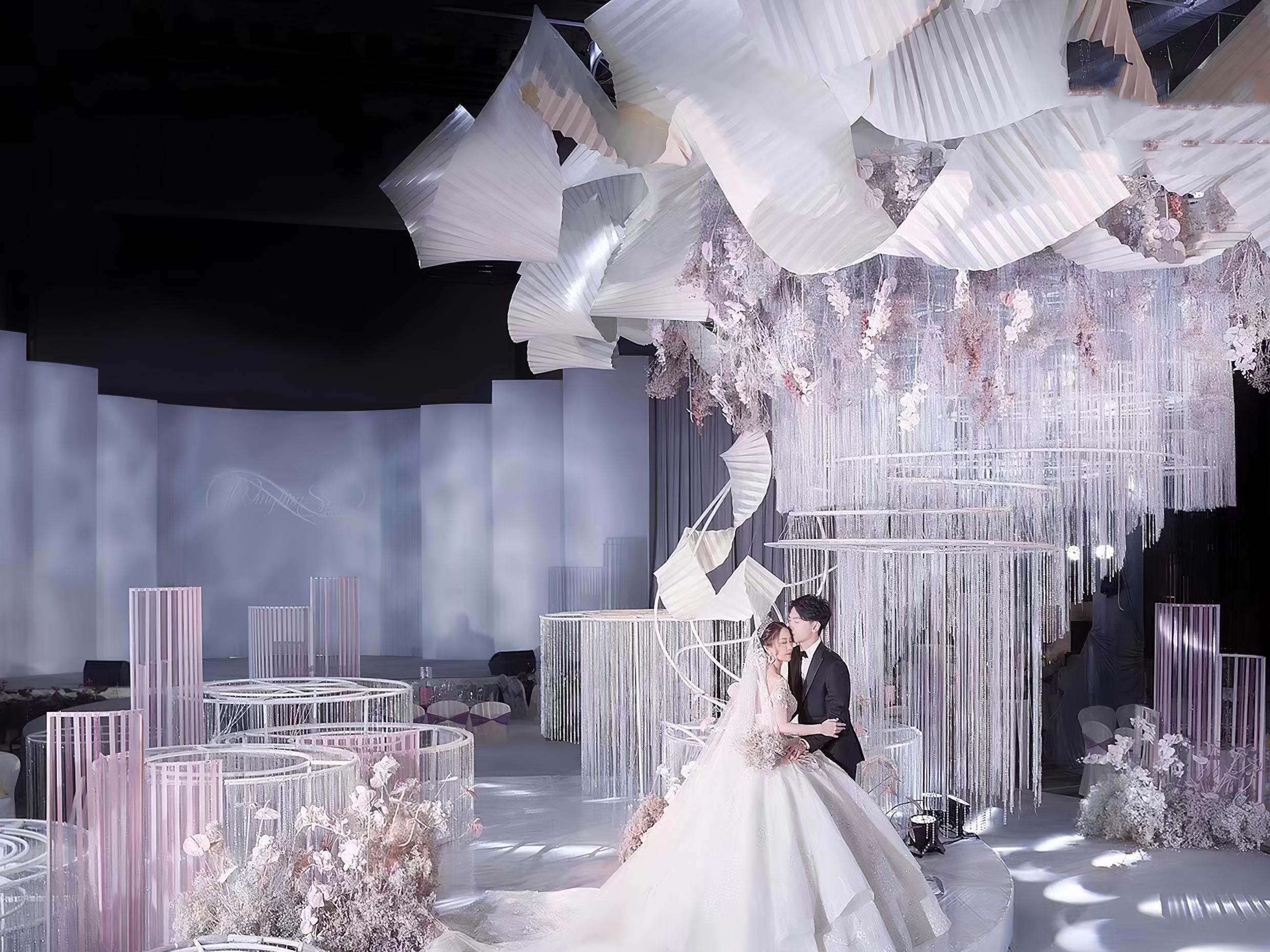 创意简洁又不失大气唯美的粉色婚礼