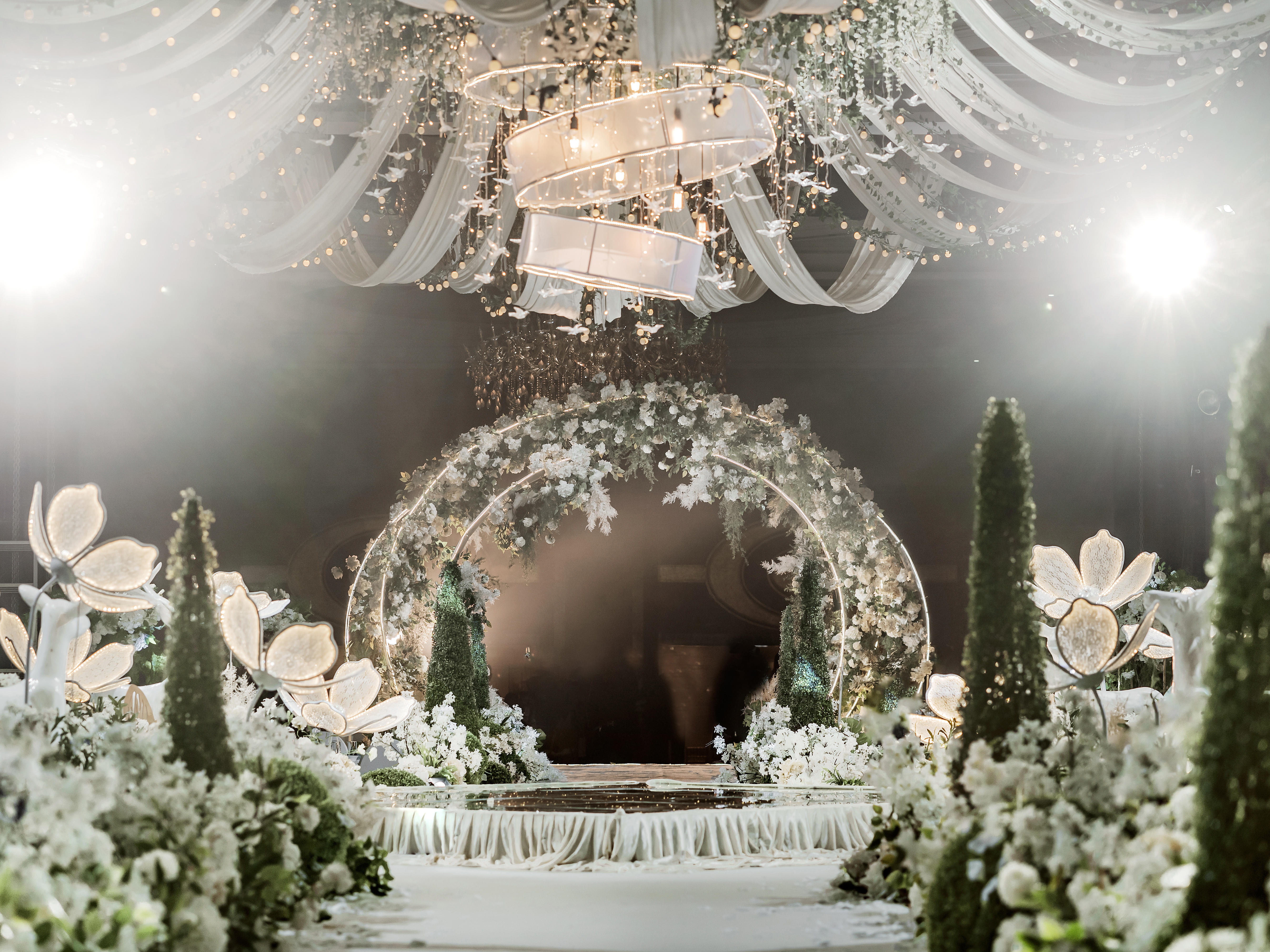 绚烂之光高端定制森系婚礼 包含四大