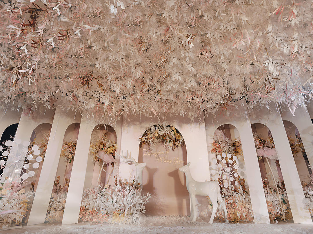 【森林深处的城堡】花路指引新人抵达温馨避风港