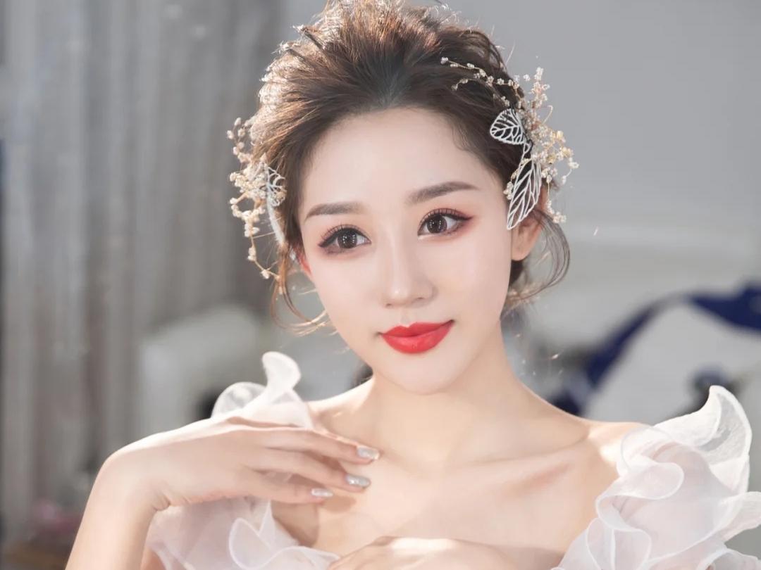 【榜单热销】资深档全程新娘跟妆3妆3造+伴娘妆