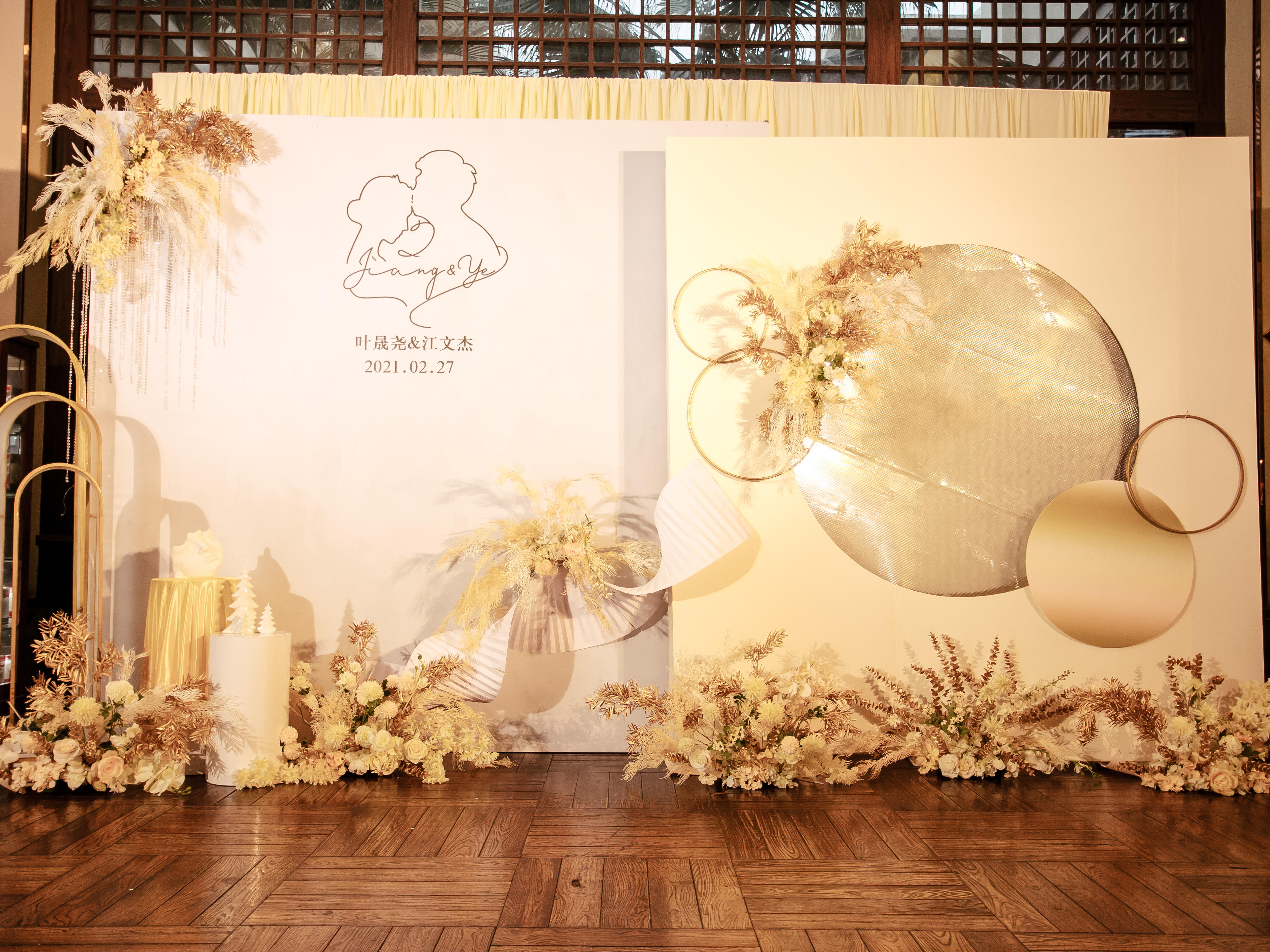 香槟色简约婚礼含摄影录像化妆