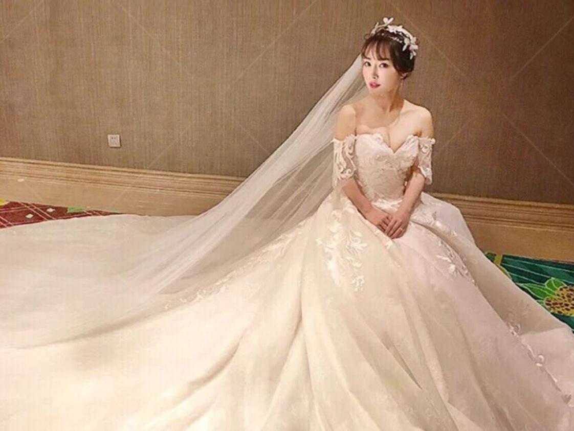 【限时秒杀】精品婚纱礼服套系