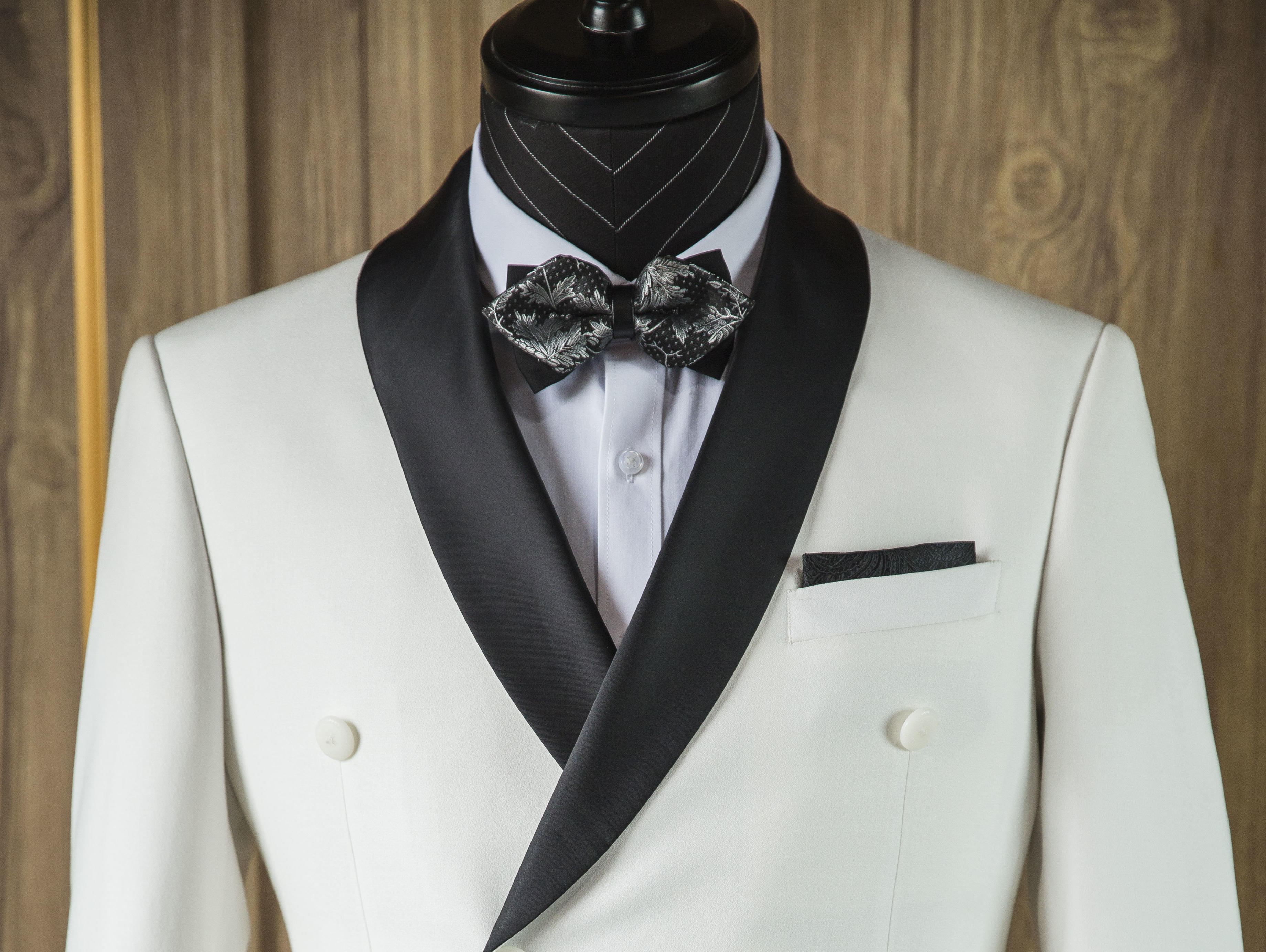 【名流青睐】高级西服买一套赠一套