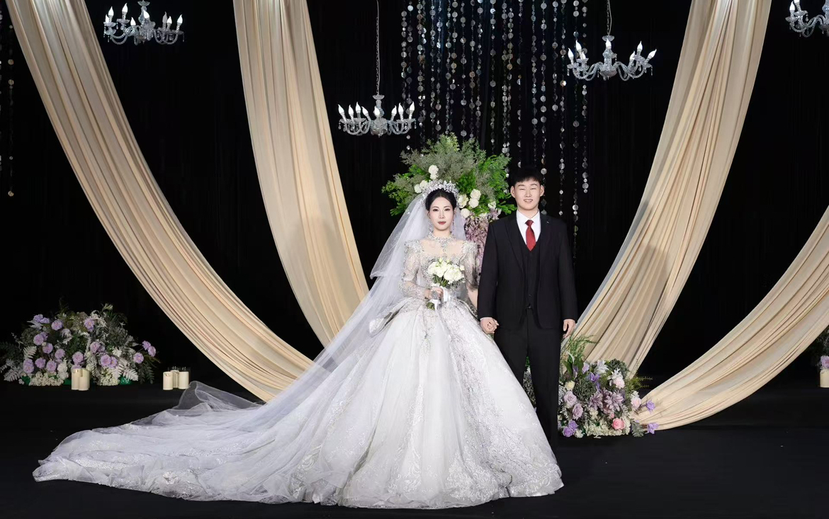 一眼大气的森系布幔婚礼