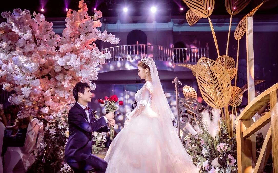 玖玖美妆资深老师全天婚礼跟妆