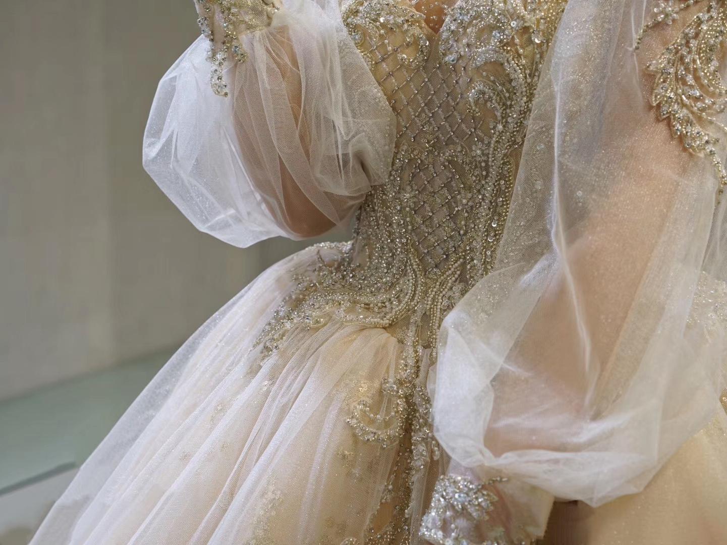 【人气推荐】森系清新梦幻奢华婚礼 13套服装