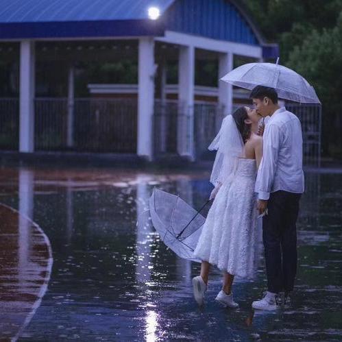 摩玛婚纱摄影馆<甜蜜校园风>