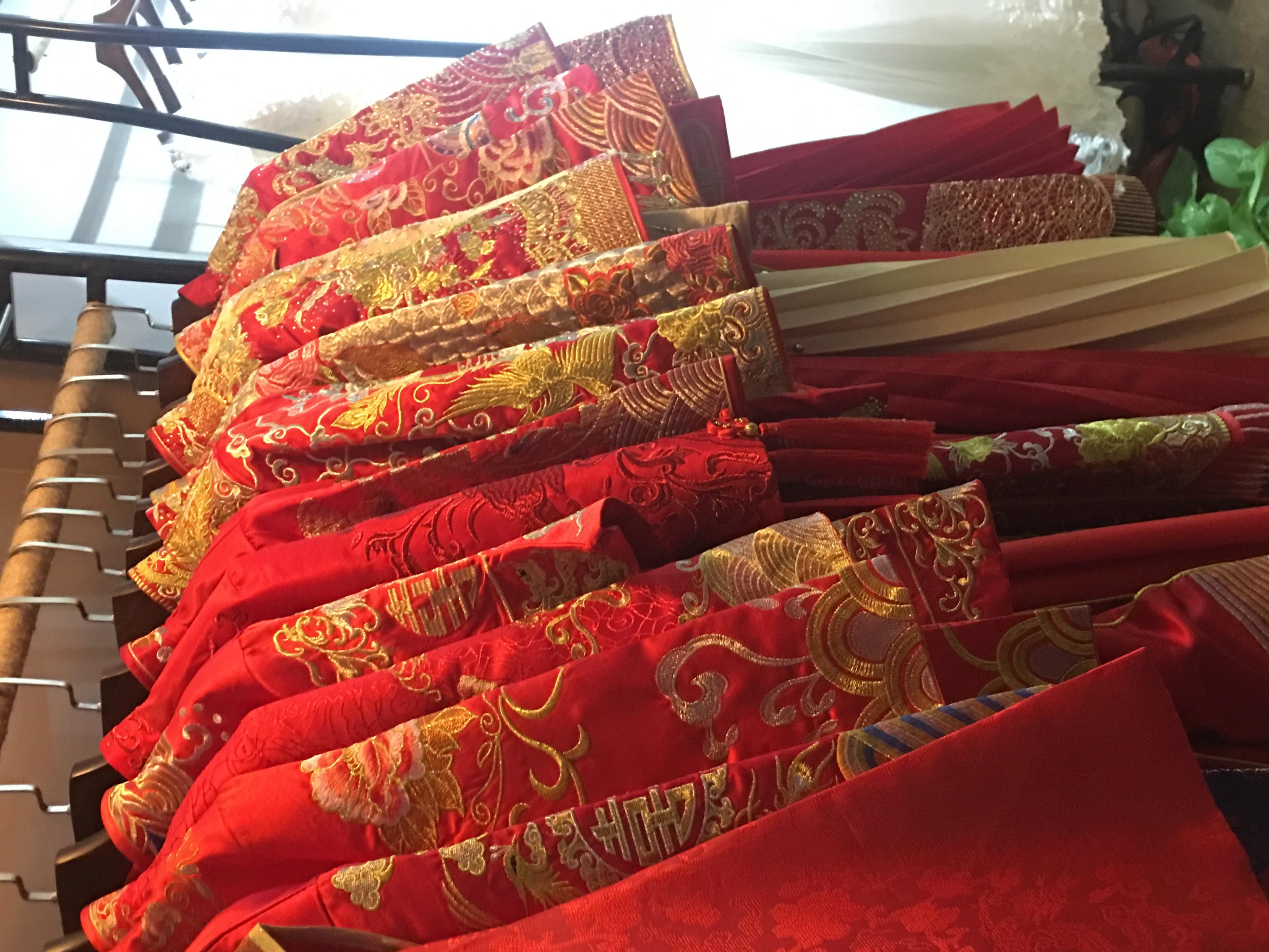 【钜惠套餐】出门三件套+跟妆+免租伴娘服