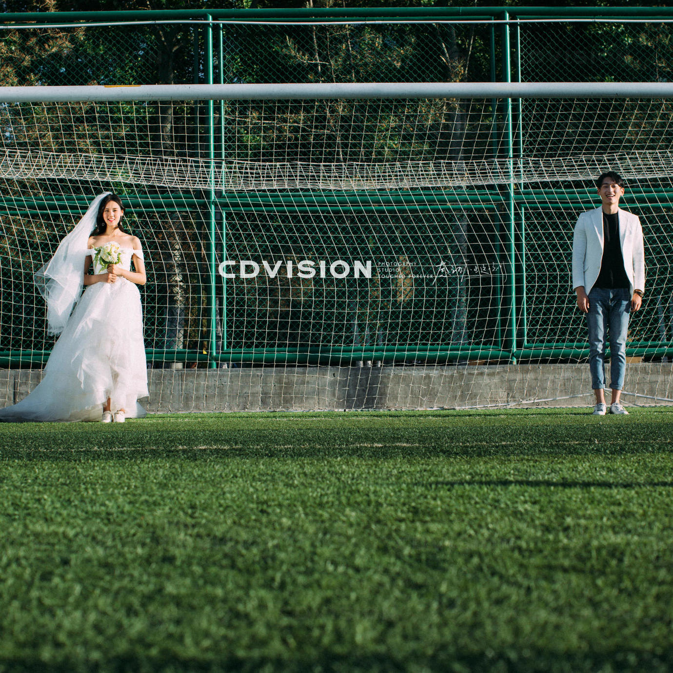 【青葱校园】包头城市外景街拍系列 运动场婚纱照