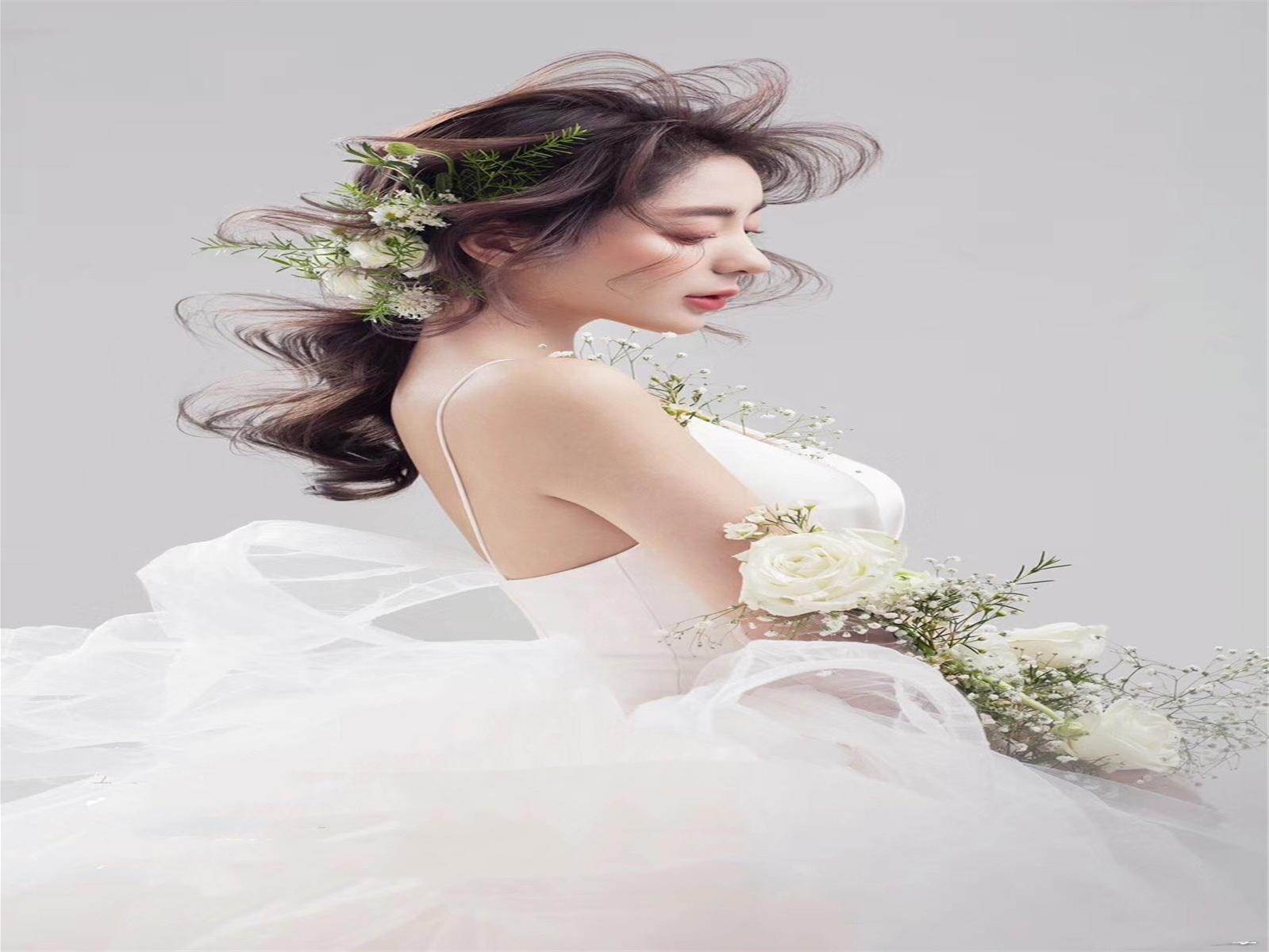 韩式新娘全天跟妆三个造型