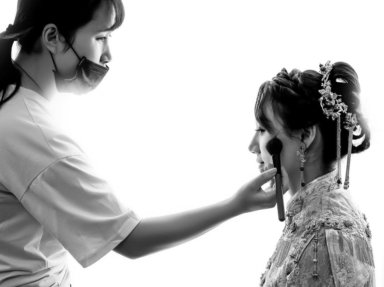 8件套 婚纱租赁套餐 998含：主纱 轻纱 秀禾