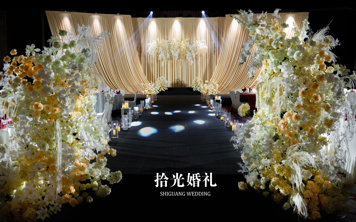 香槟色布幔婚礼 简约大气布置