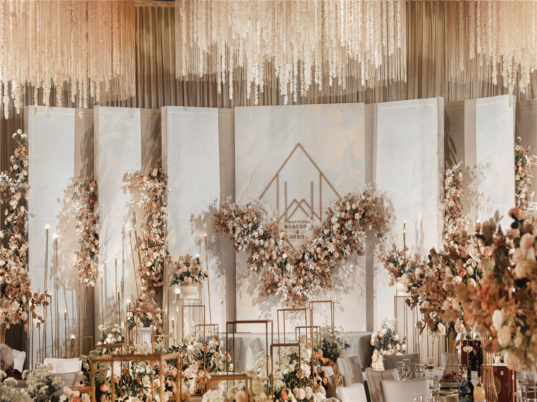 艾尚妳婚礼主题:金碧辉煌