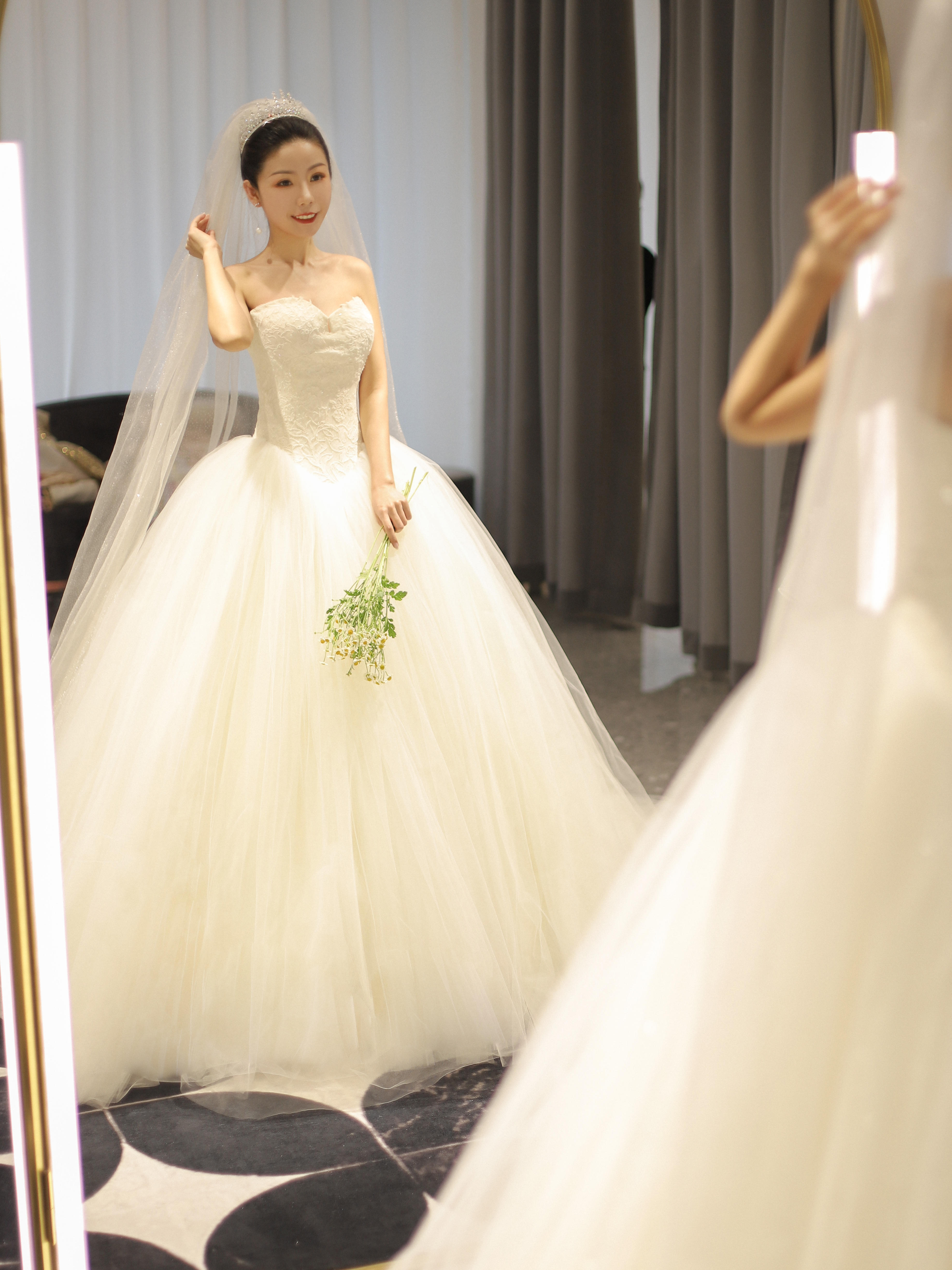 MISS LIU品牌高定套系