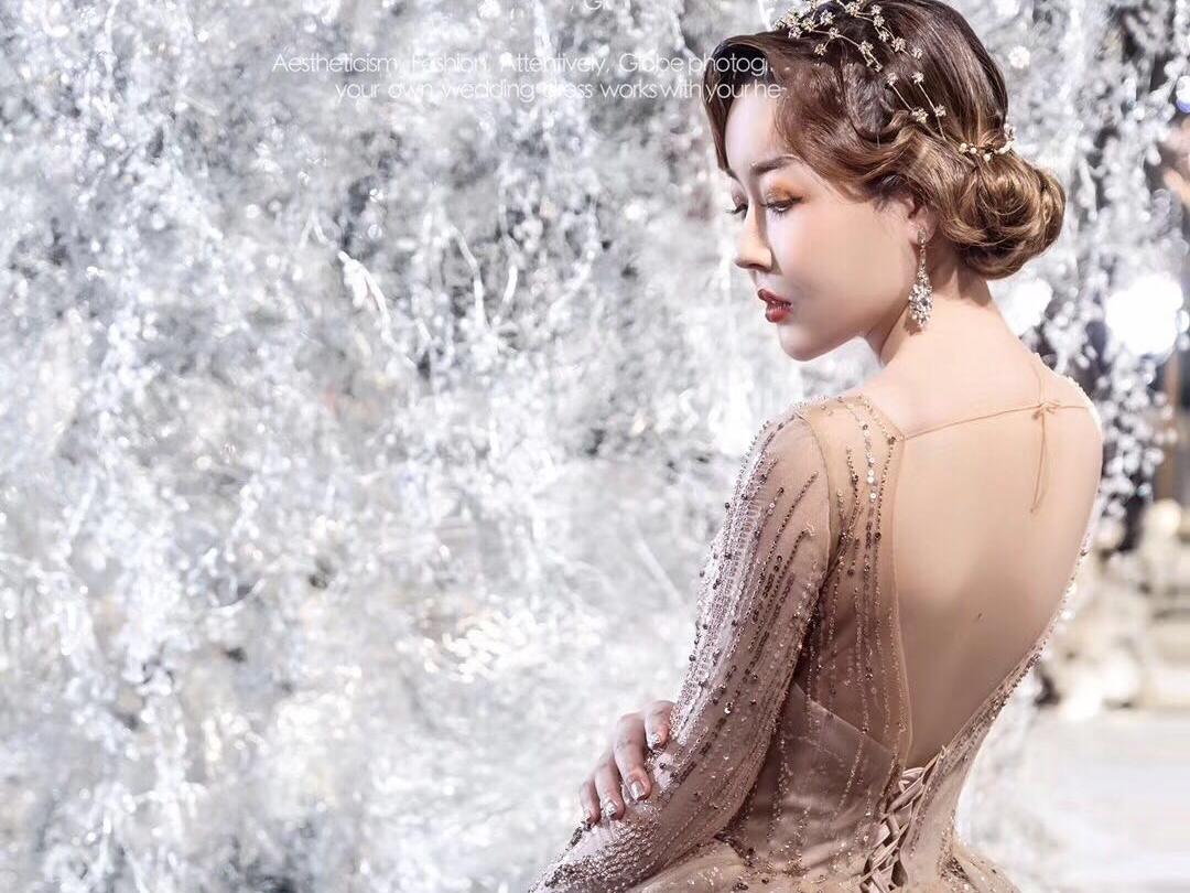 总监化妆师早上到晚宴全天新娘跟妆+妈妈伴娘妆