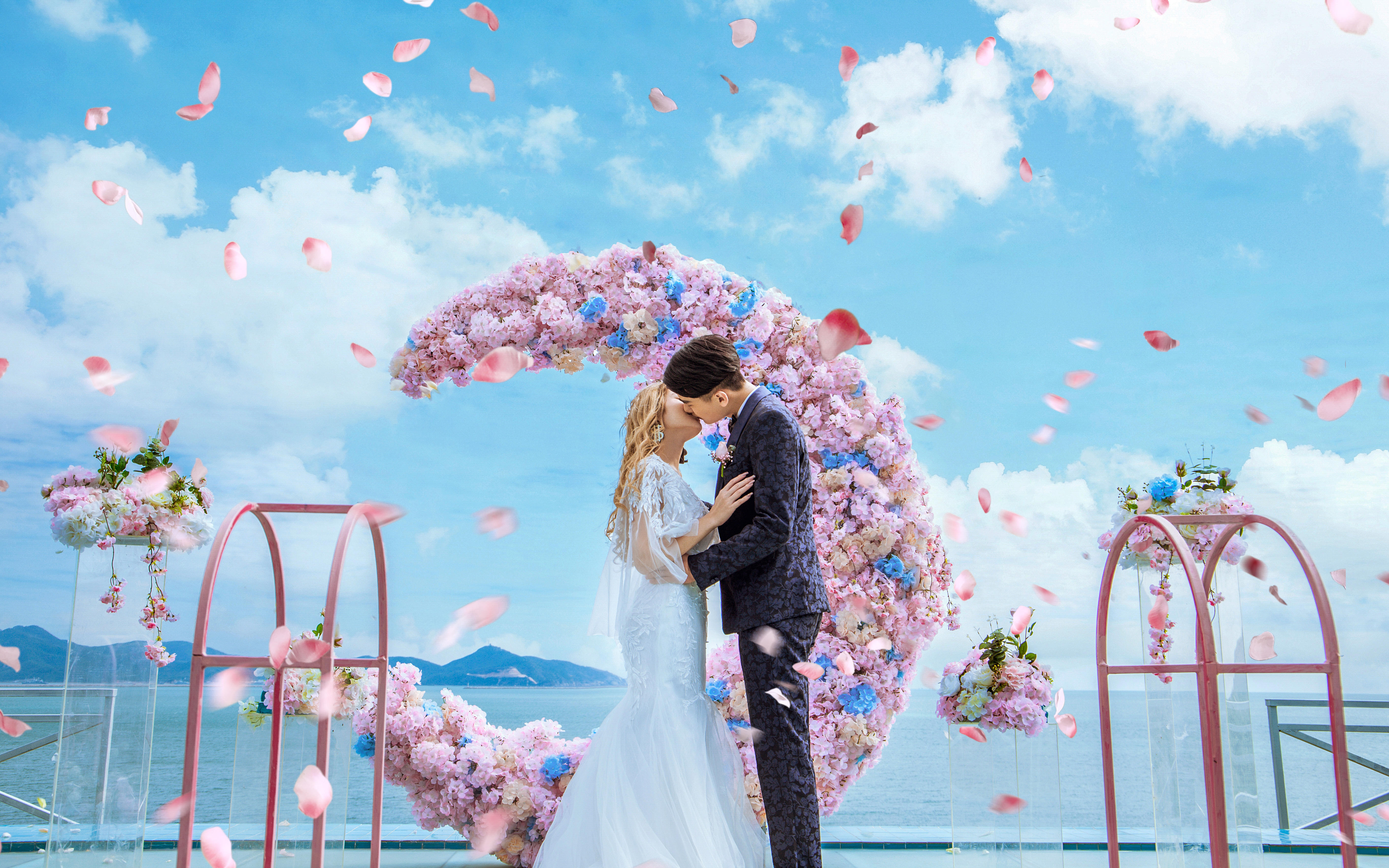 我愿将我余生燃烧，暖你未来的路。