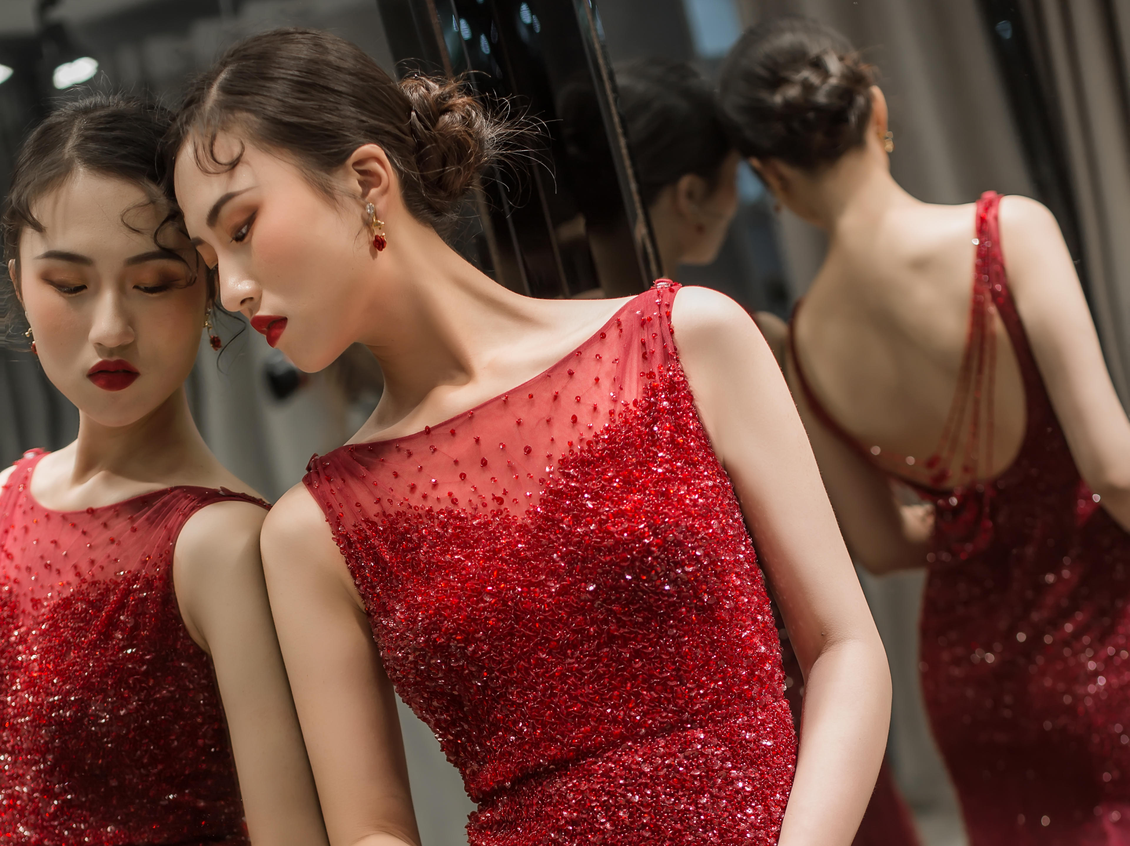 *奢华尊享*手绣嫁衣 国际婚纱 套系+总监化妆