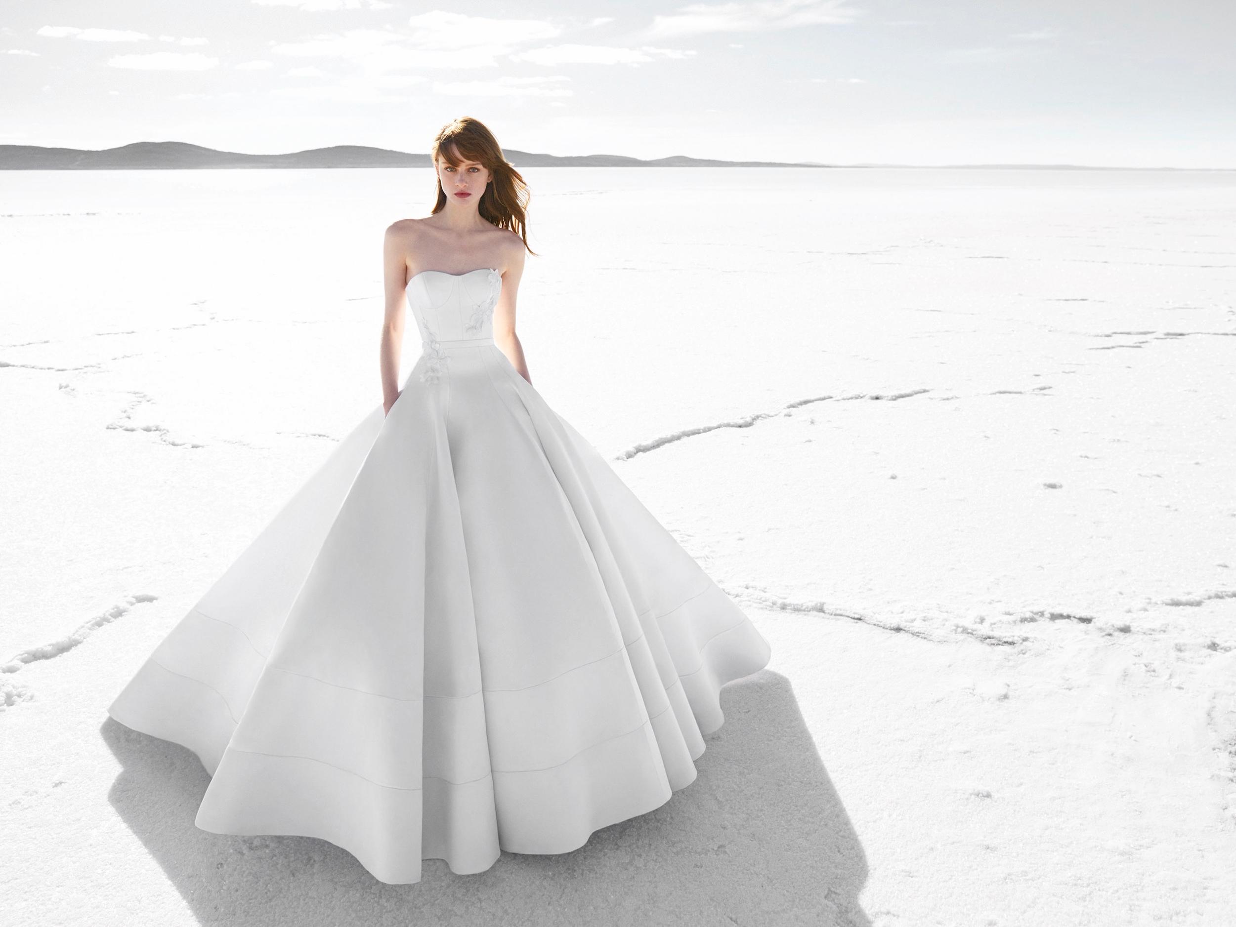 【VERNA】开业特惠婚纱礼服套餐（含新郎服）