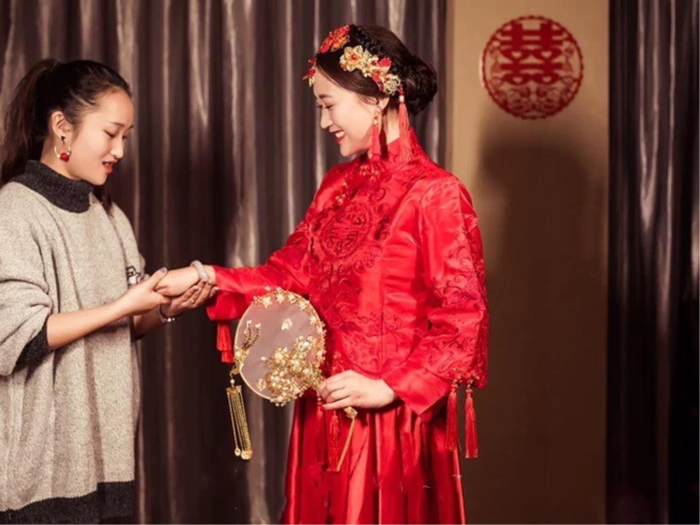 【丝壹婚纱】齐地纱/秀禾服 样衣售卖 100元起