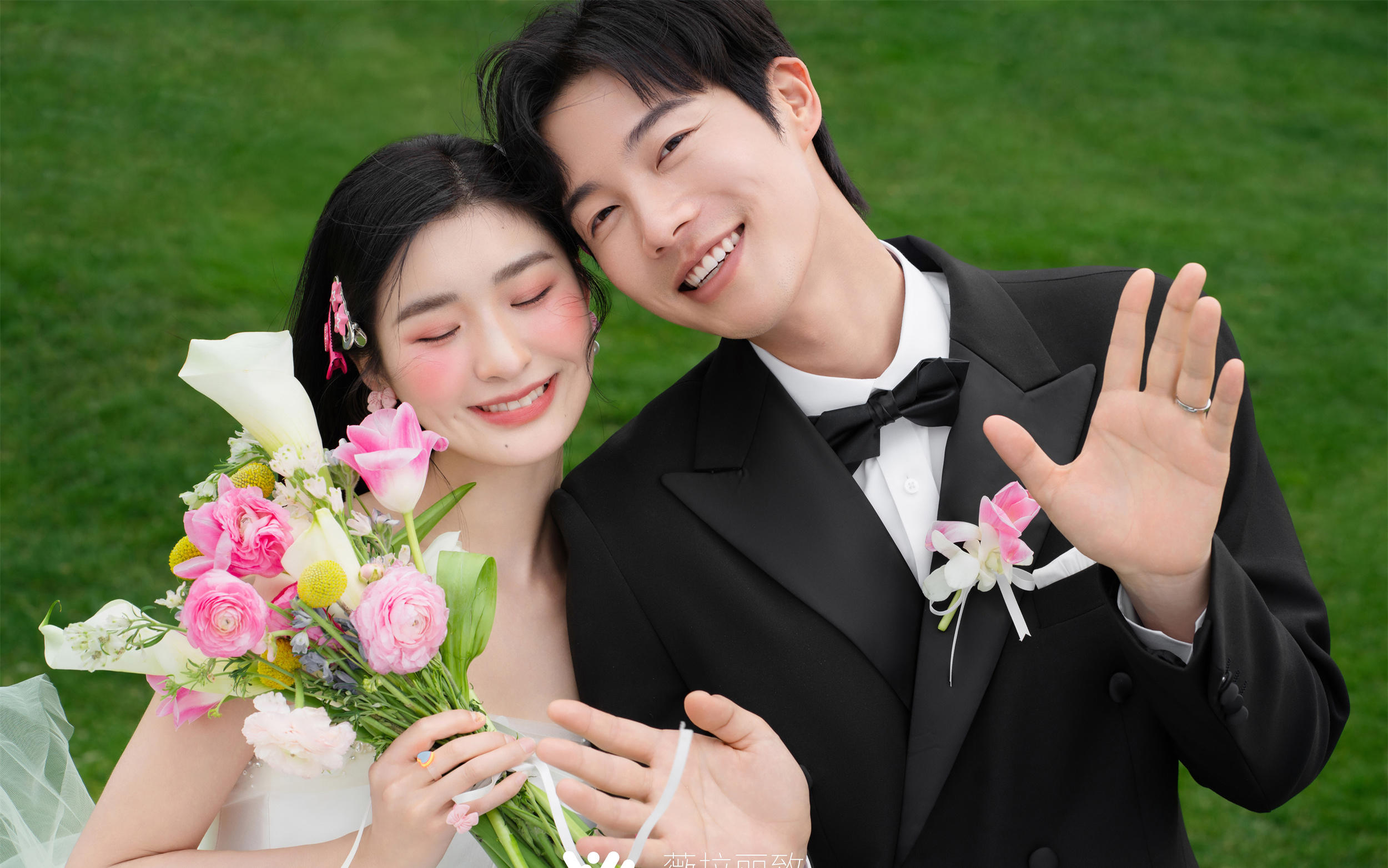 无法拒绝的草坪婚纱照‼真的太喜欢了🤣