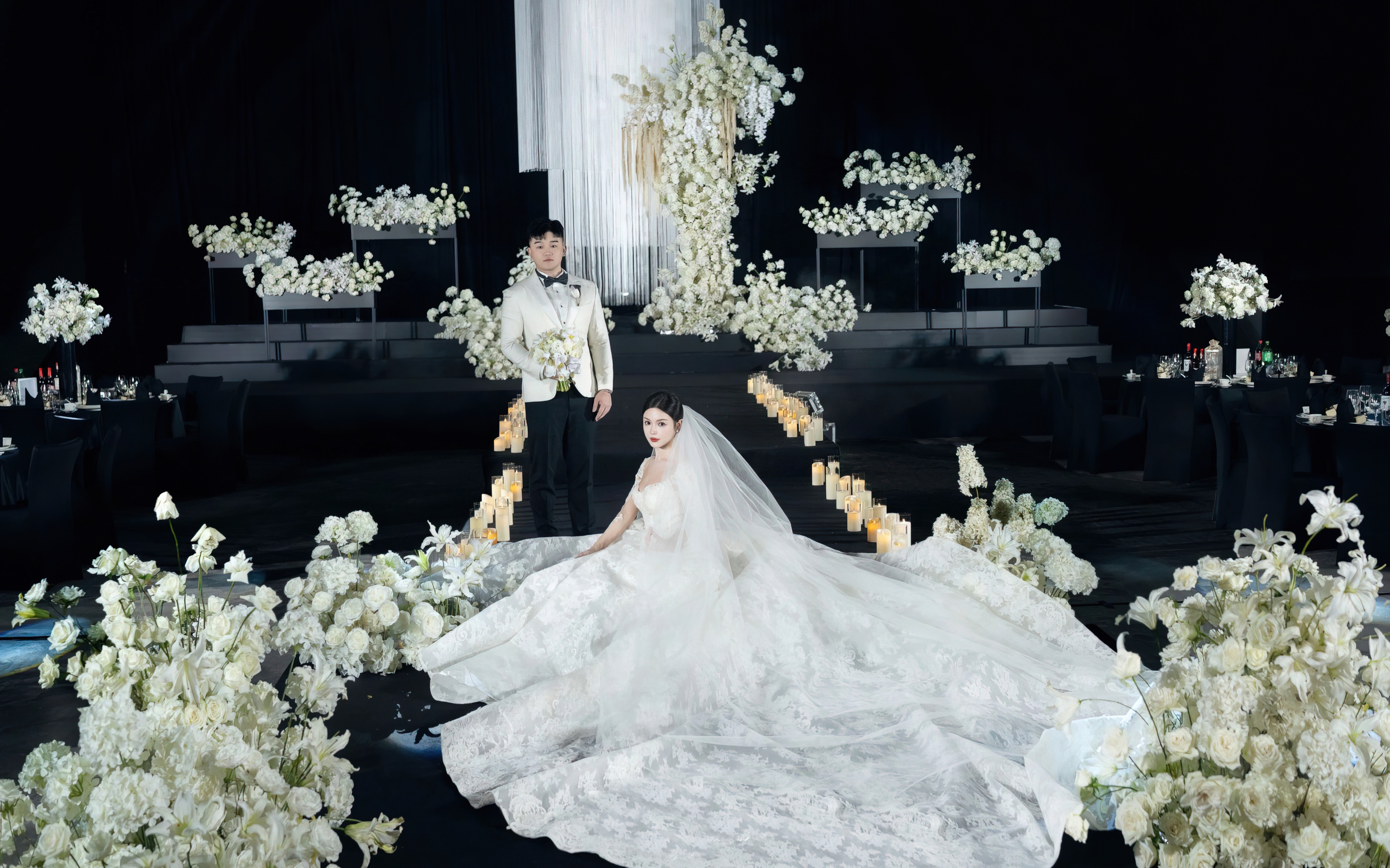 白绿配色韩式线帘婚宴
