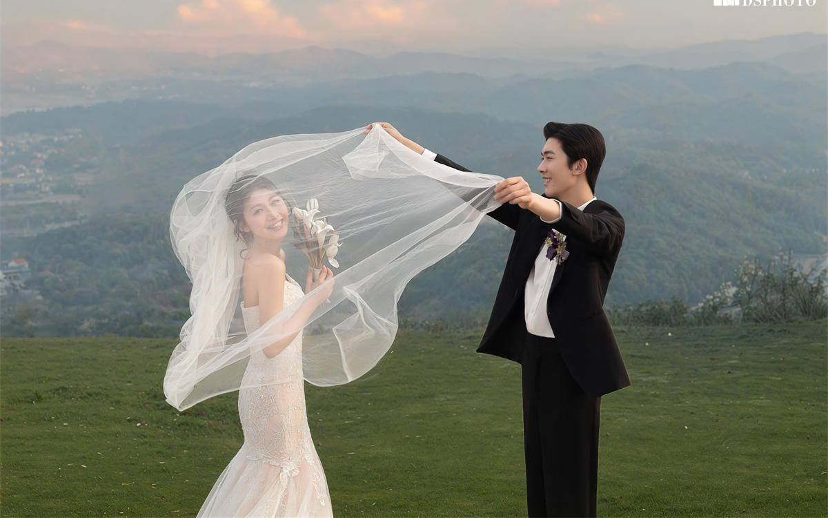 【D视觉摄影】在山野间撒欢，清新婚纱照的正确打开