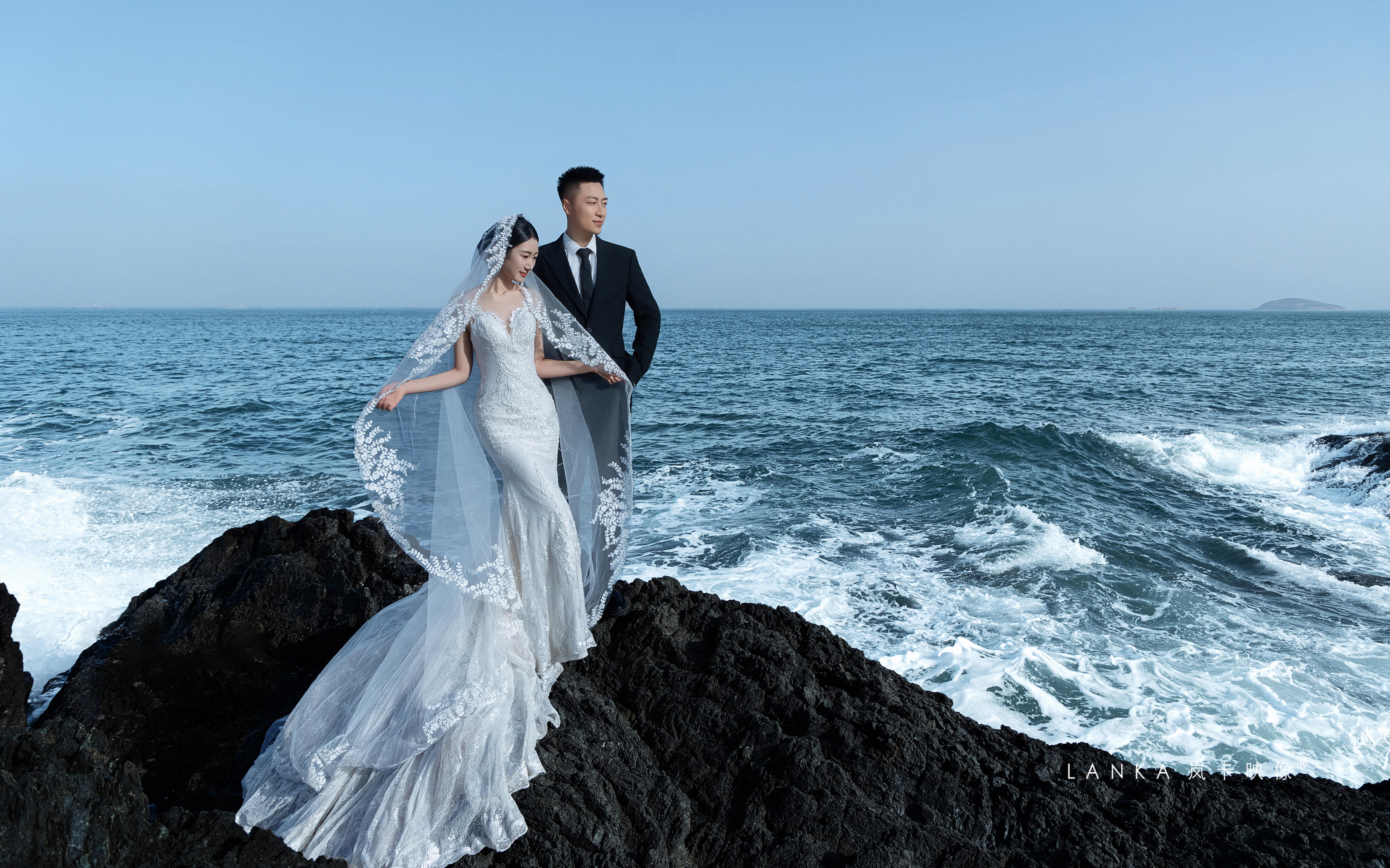  【岚卡映像】海边礁石婚纱照