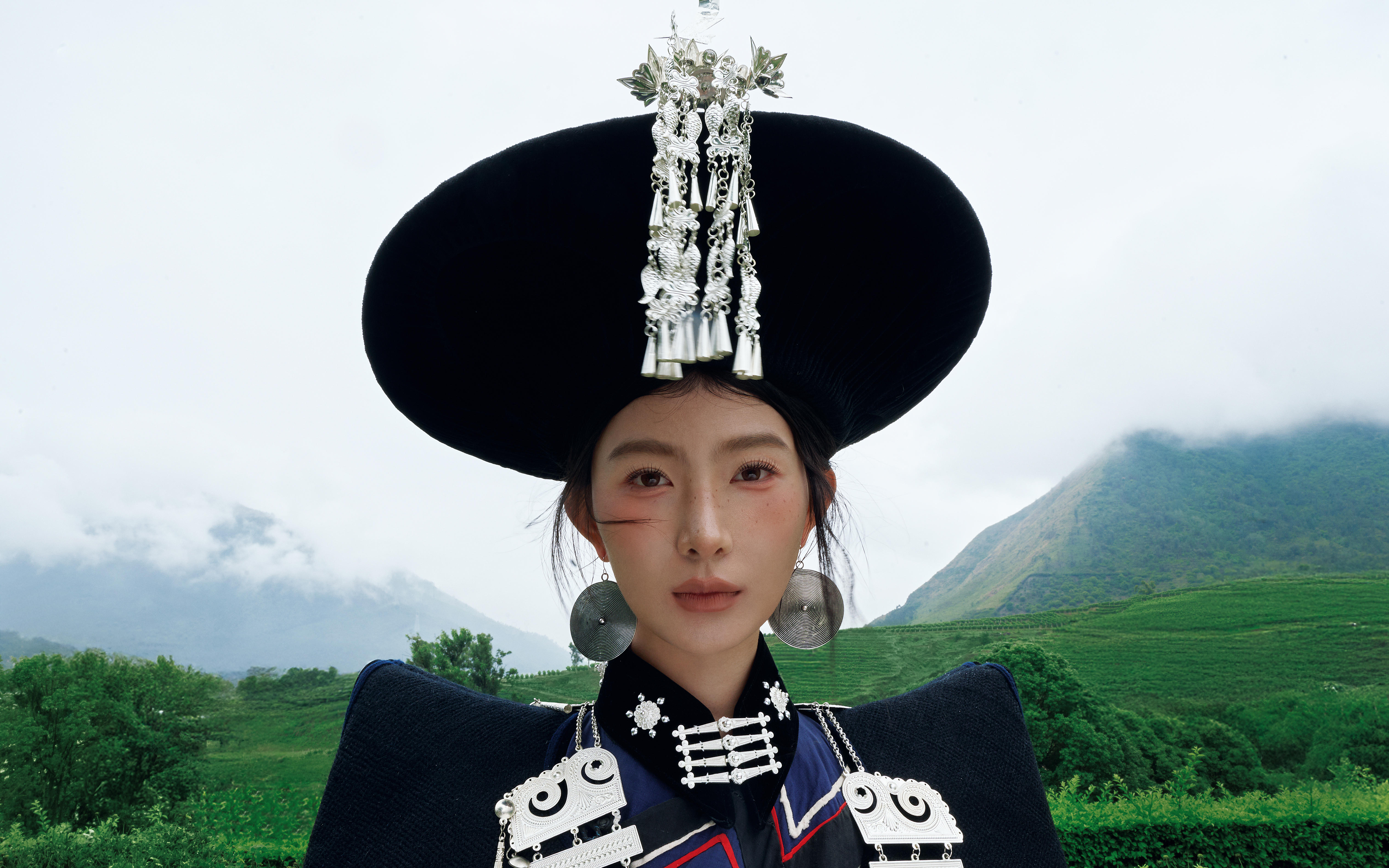 《蝶舞涼山》彝族特色高級感婚紗照