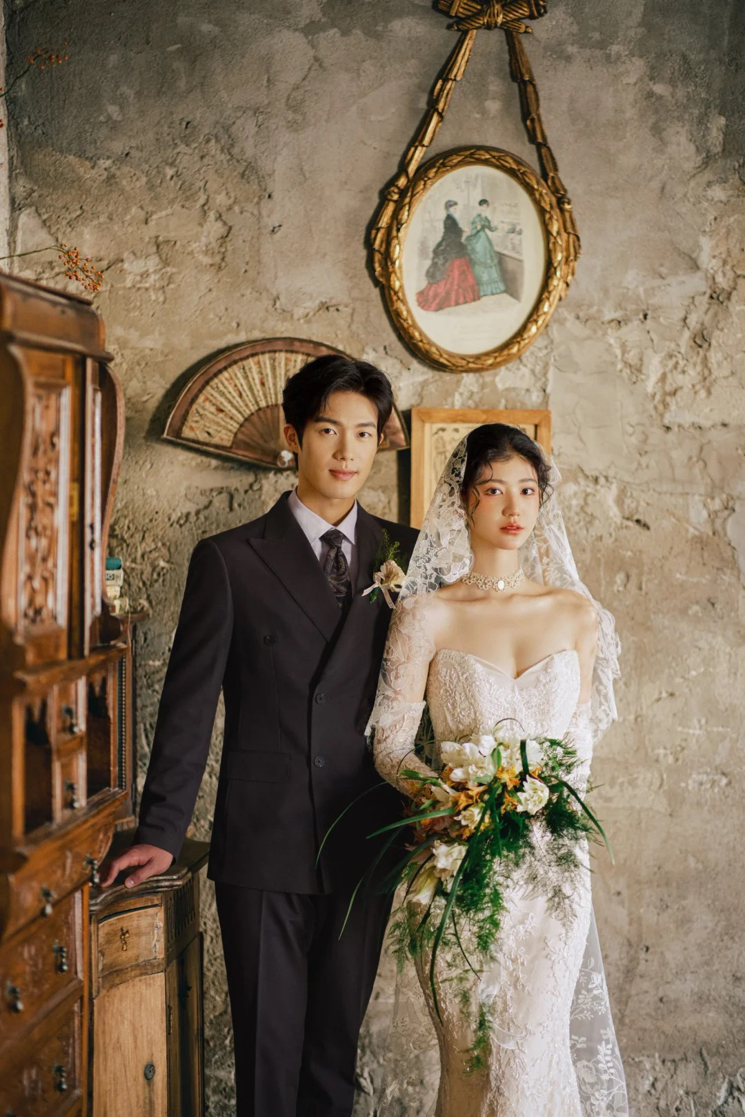 教科书级法式复古婚纱照💯 浪漫刻在骨子里了✨