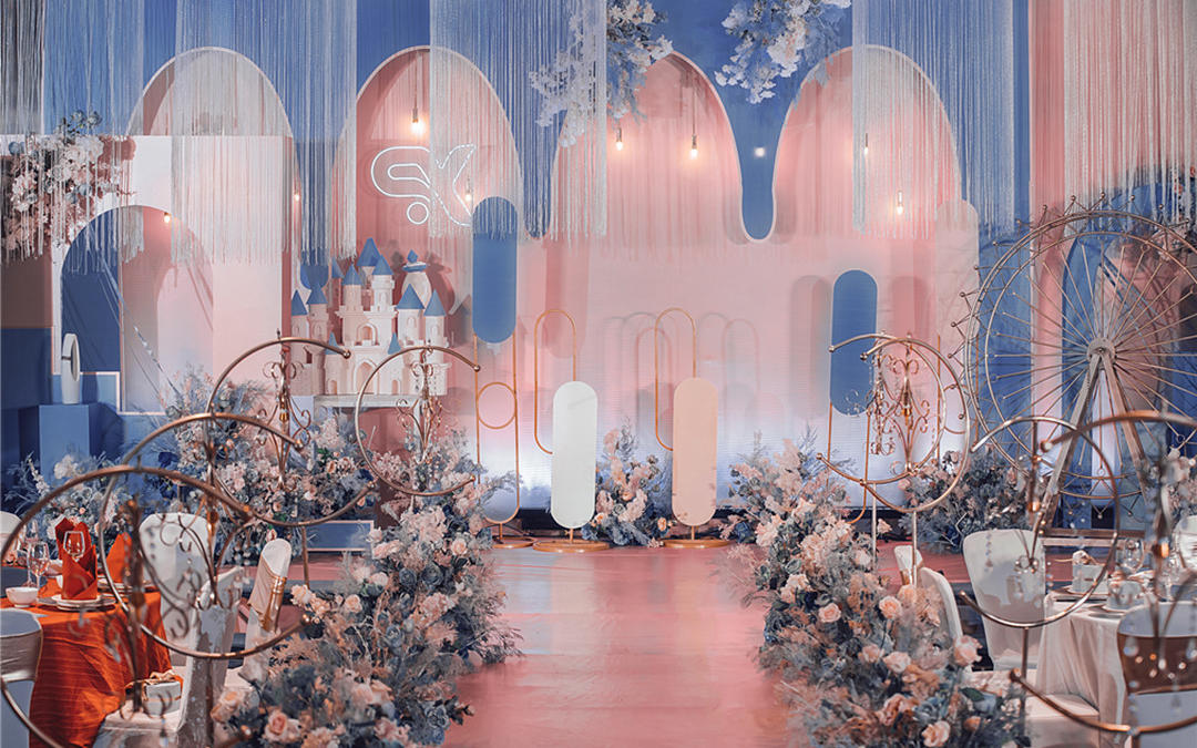 【浅笑淡然】等你为我披上梦寐的红妆，与你朝夕相对