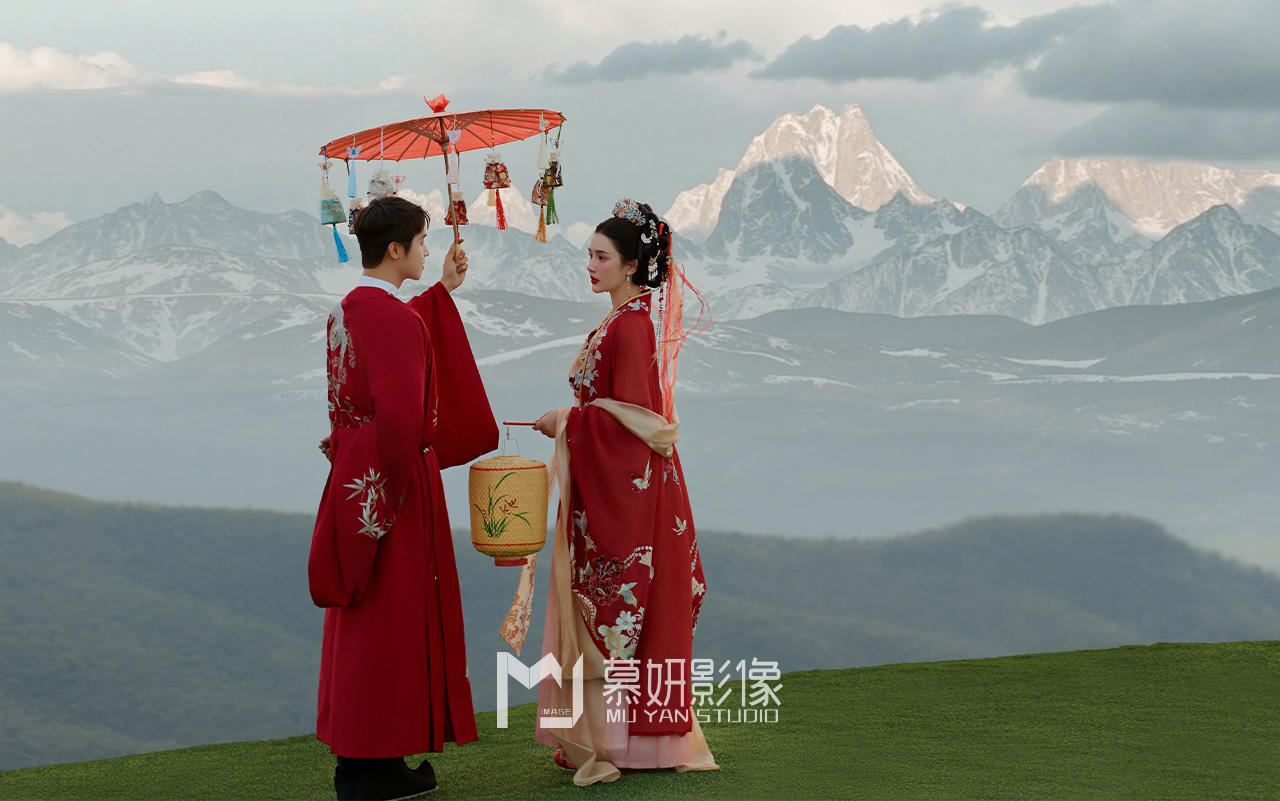 山顶婚纱照宿命感一绝！！！