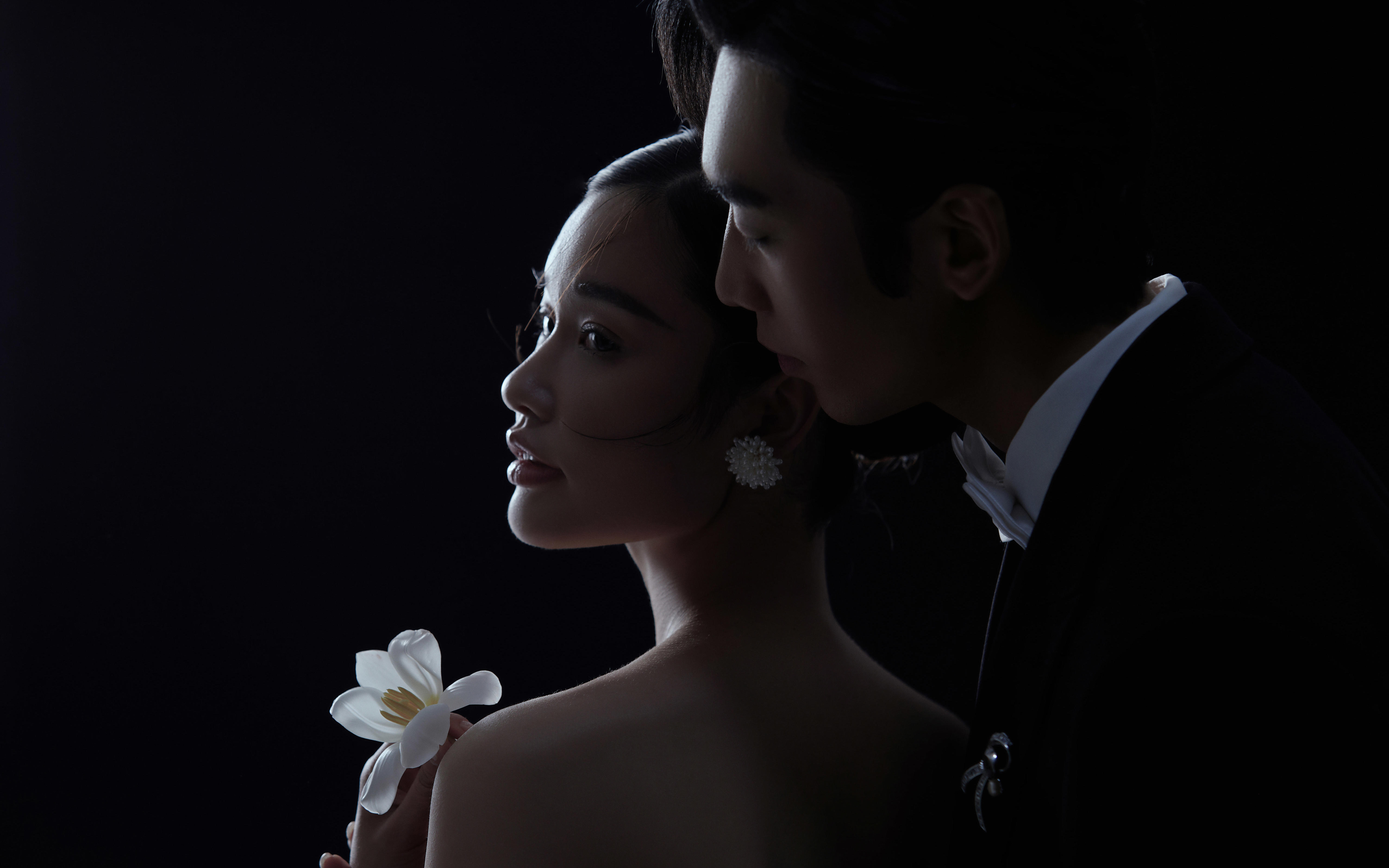 雅典娜-「純凈黑與白」