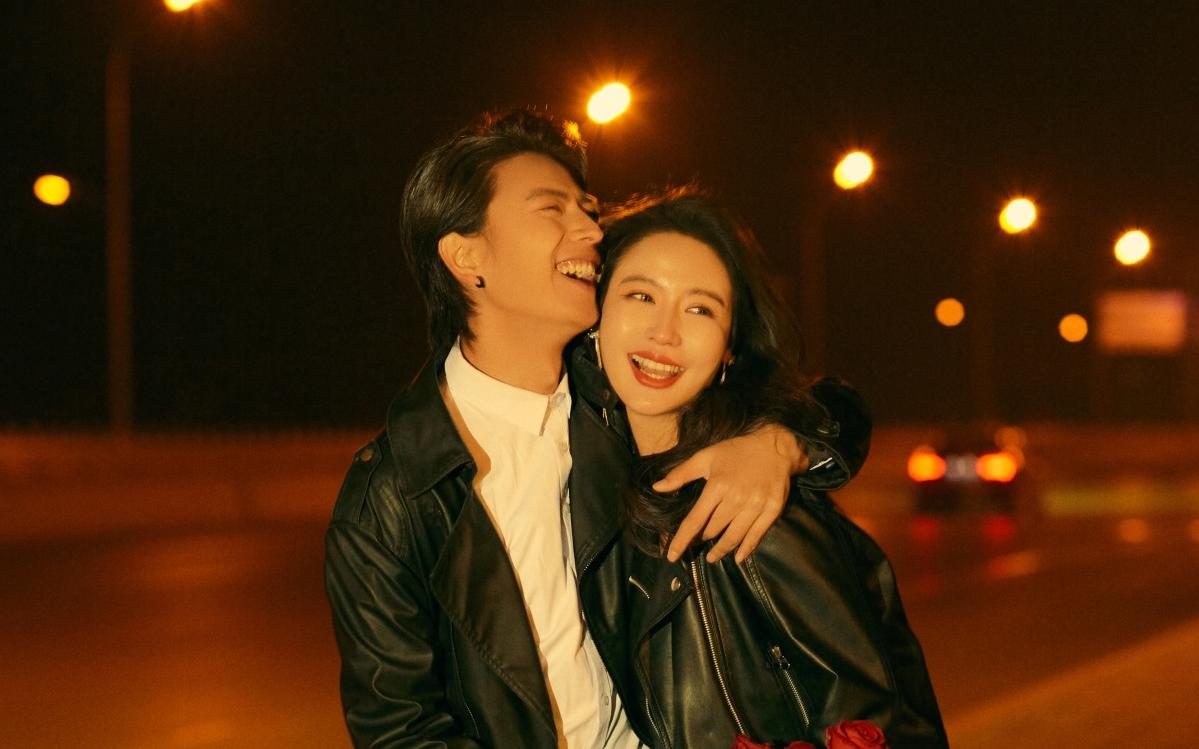 瞬间沦陷!!超适合夜晚拍摄的街拍时尚婚纱照