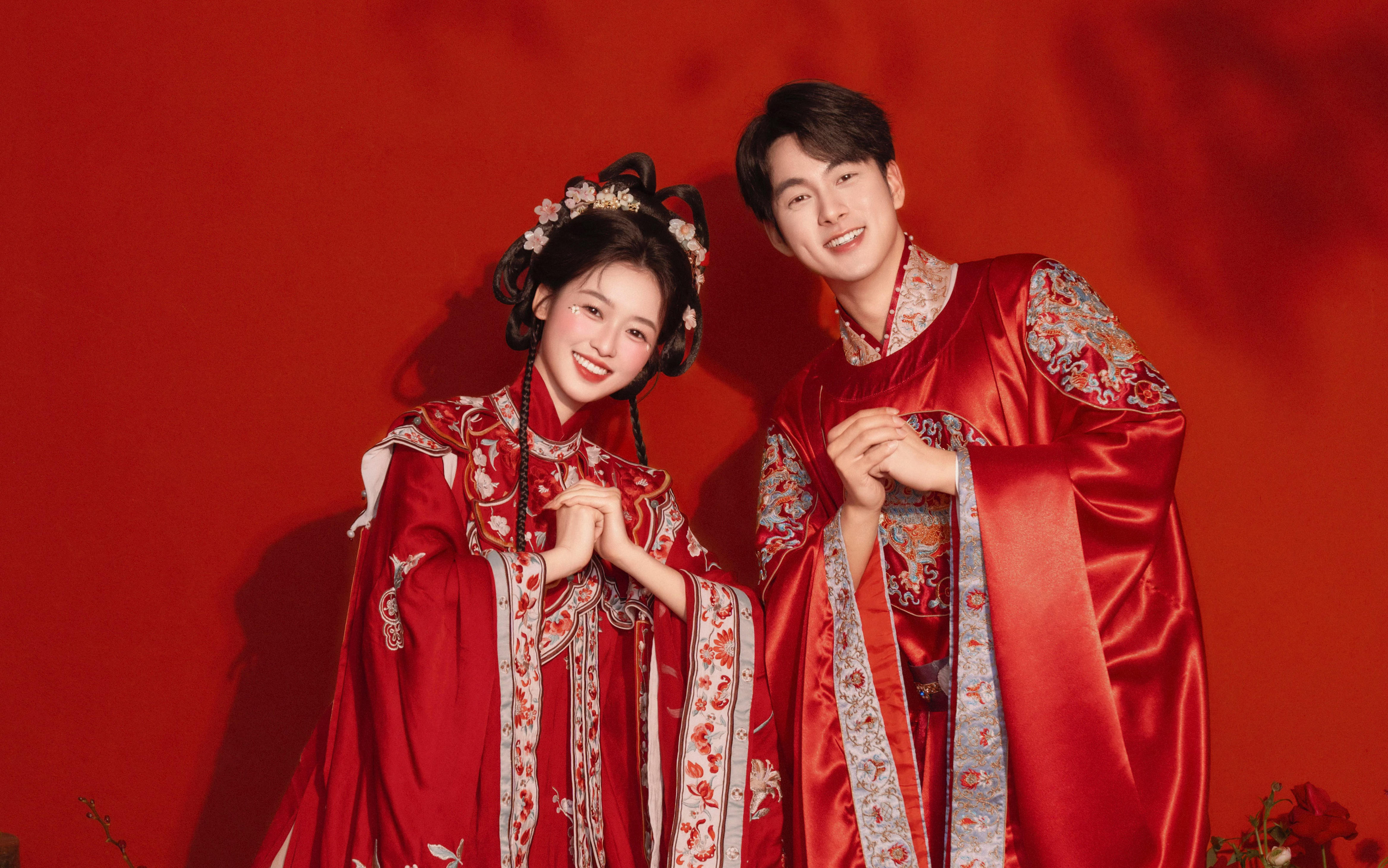 幸福感滿滿的中式喜嫁婚紗照