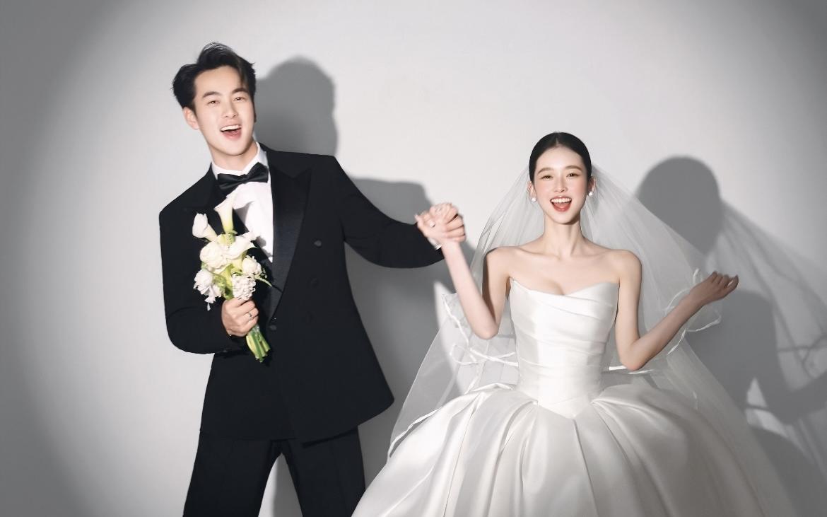 生命力室內(nèi)婚紗照